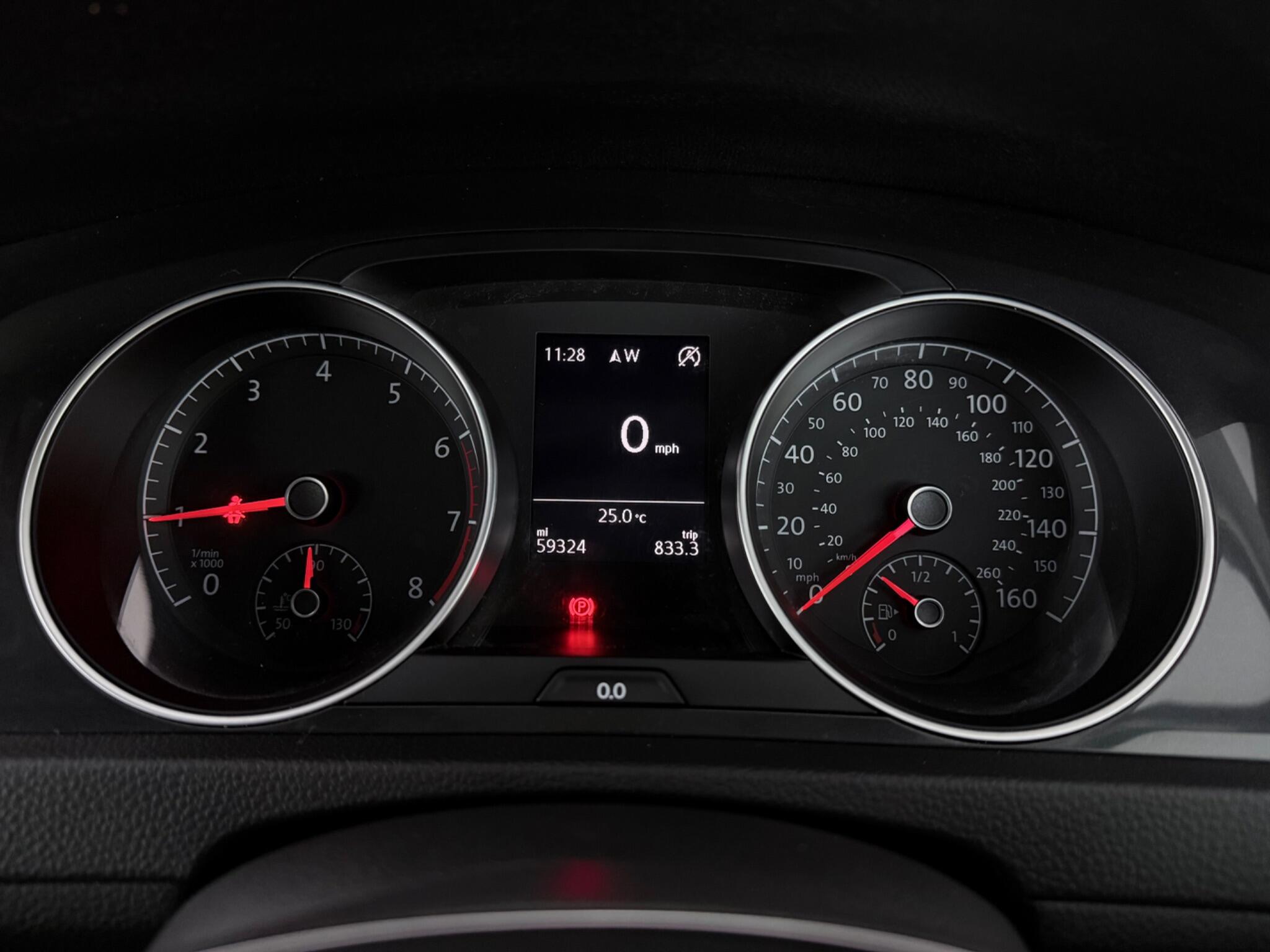 Volkswagen Golf view 15