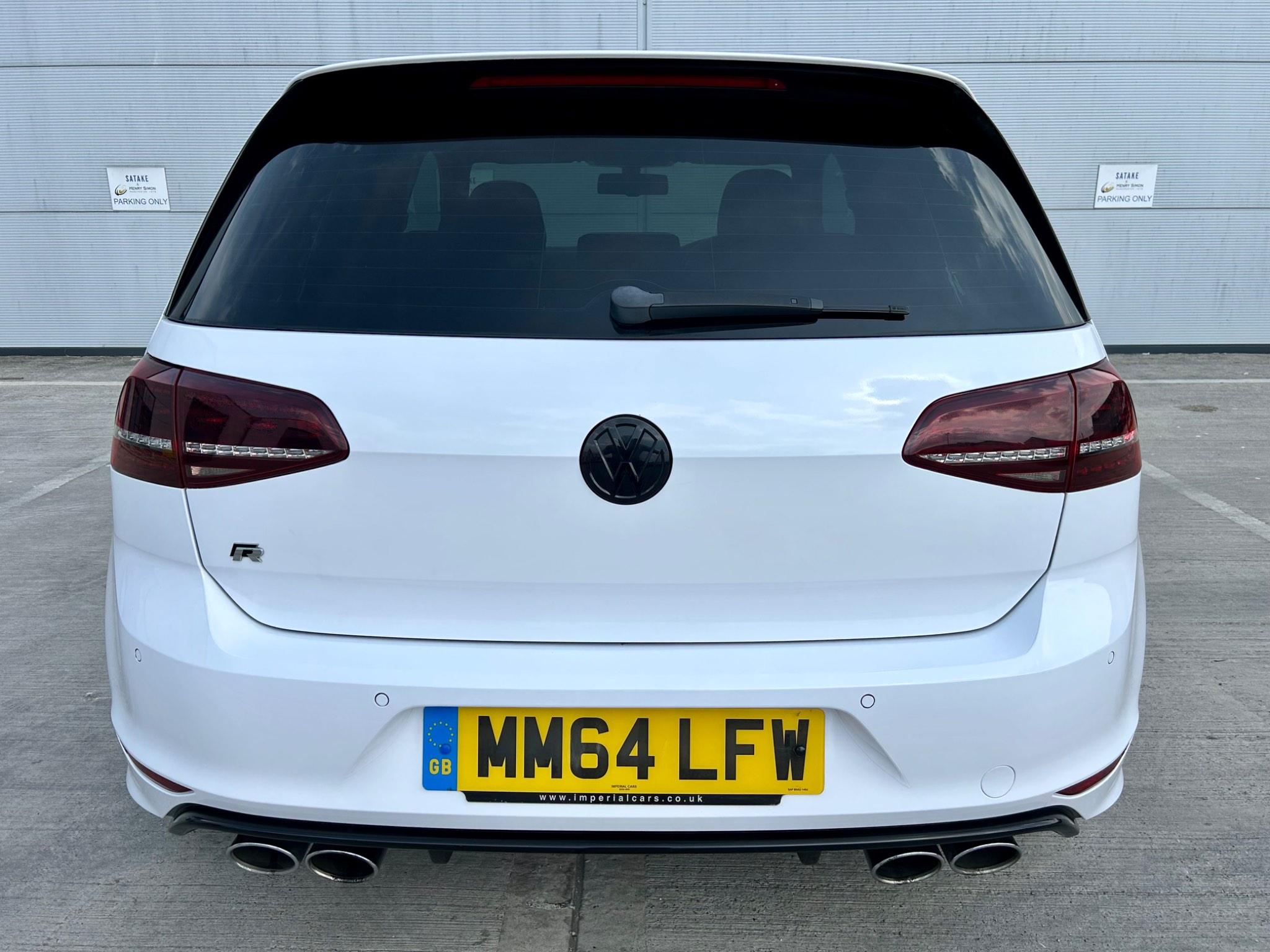 Volkswagen Golf view 6