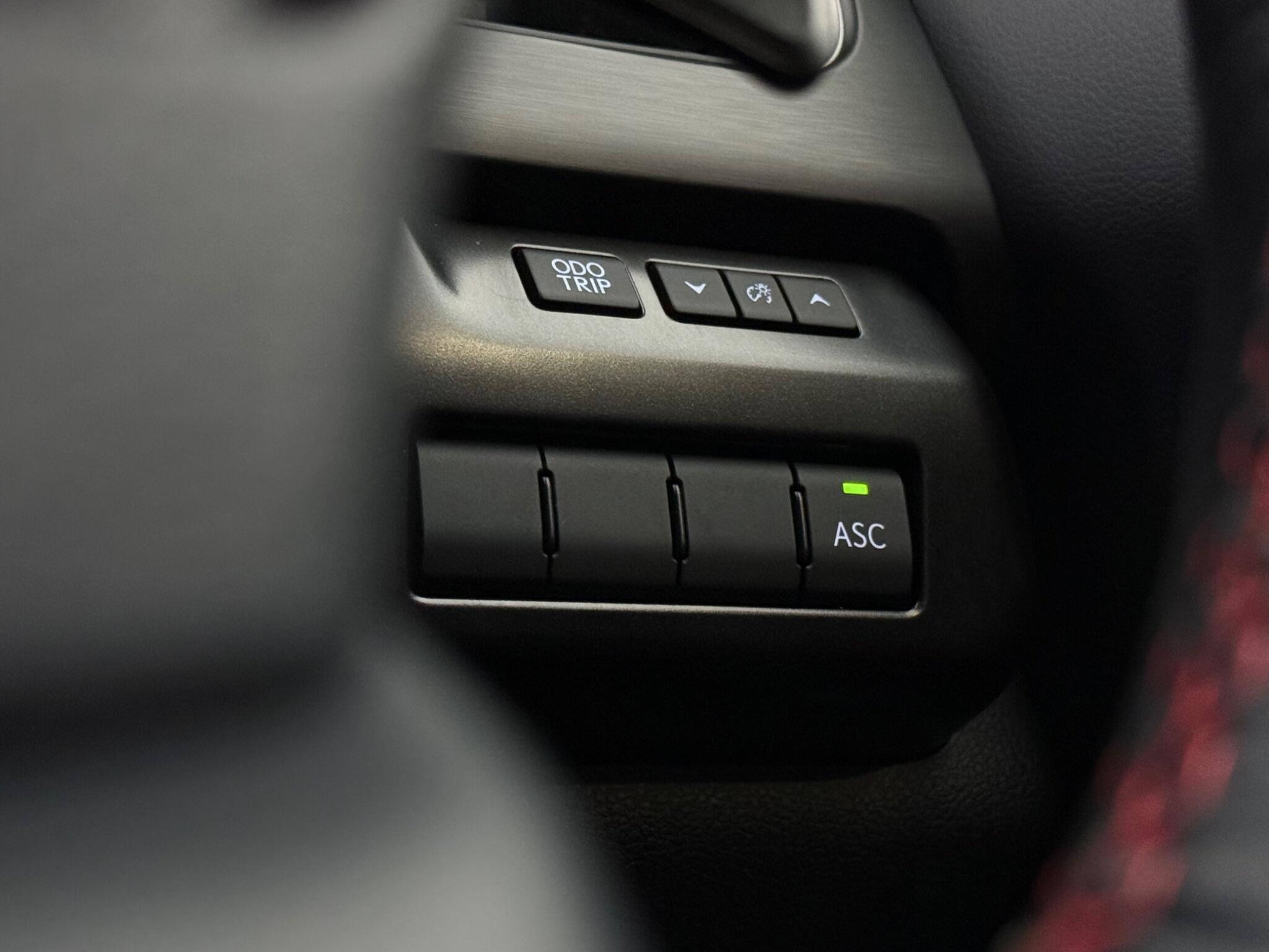 Lexus Ux view 24