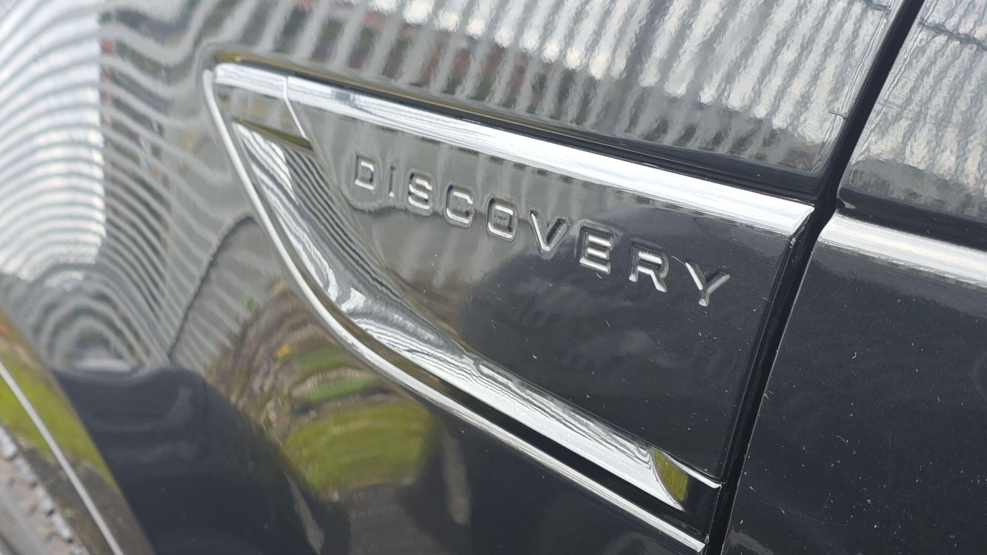 Land Rover Discovery view 22