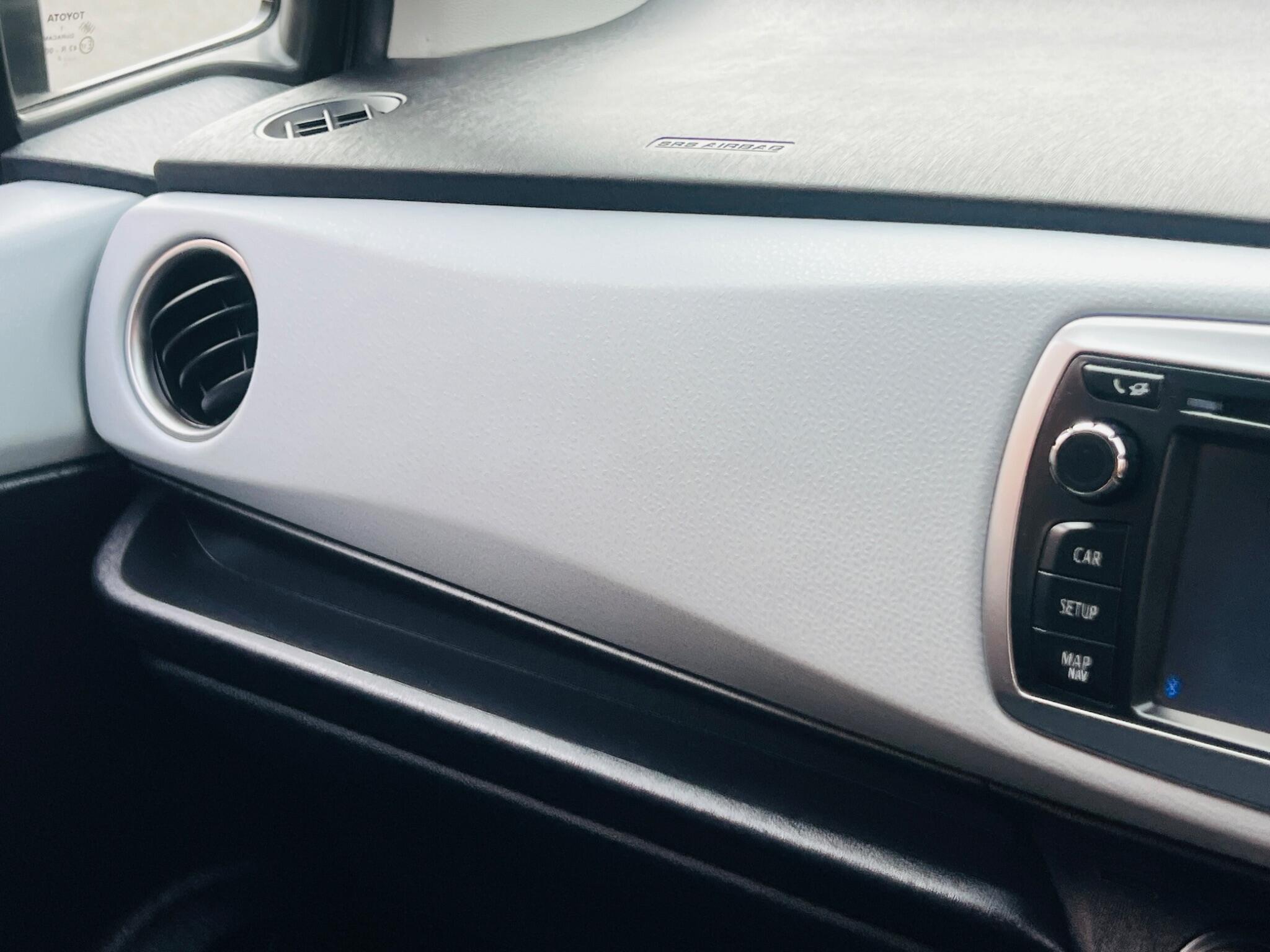 Toyota Yaris view 36