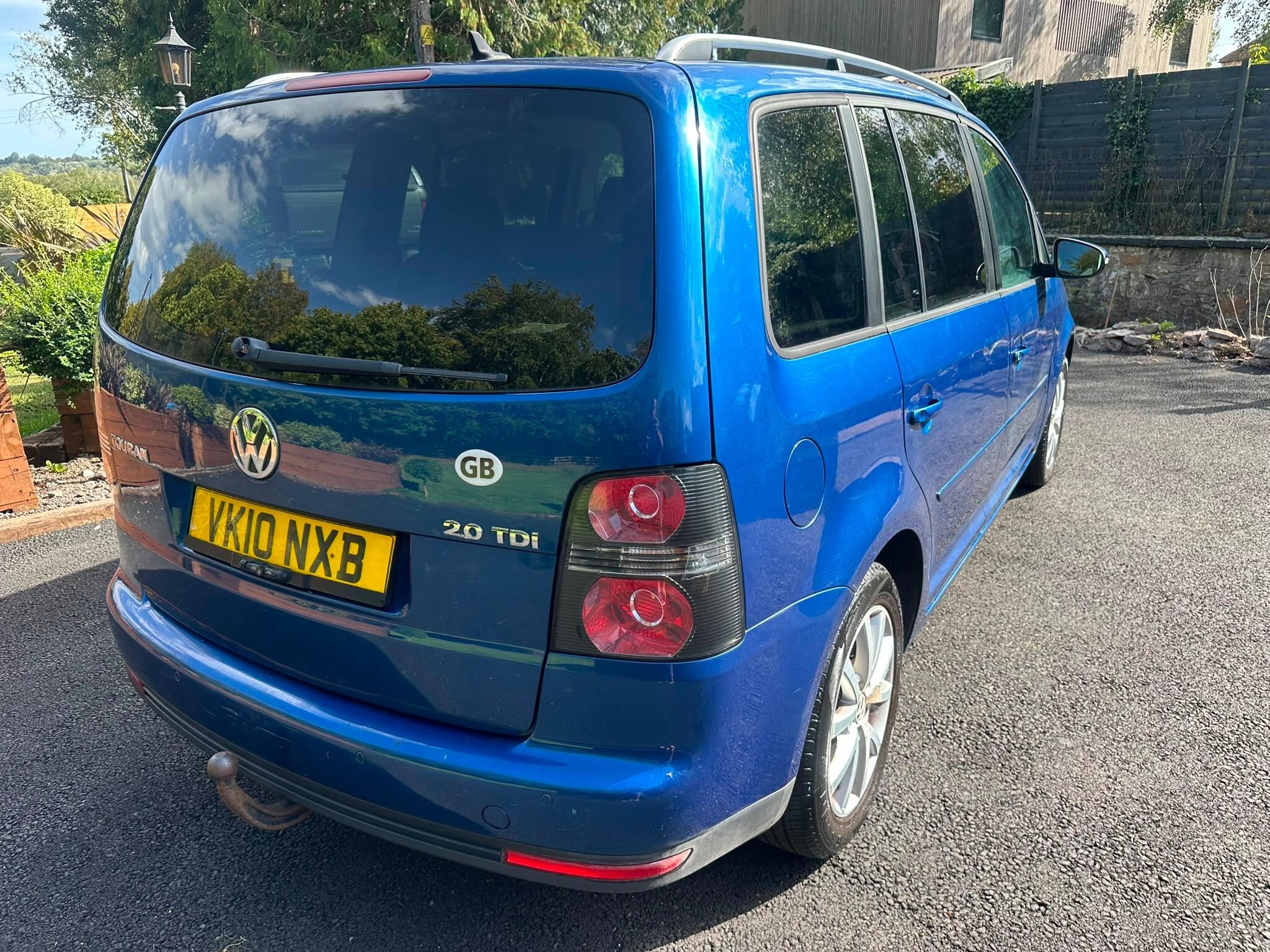 Volkswagen Touran view 13