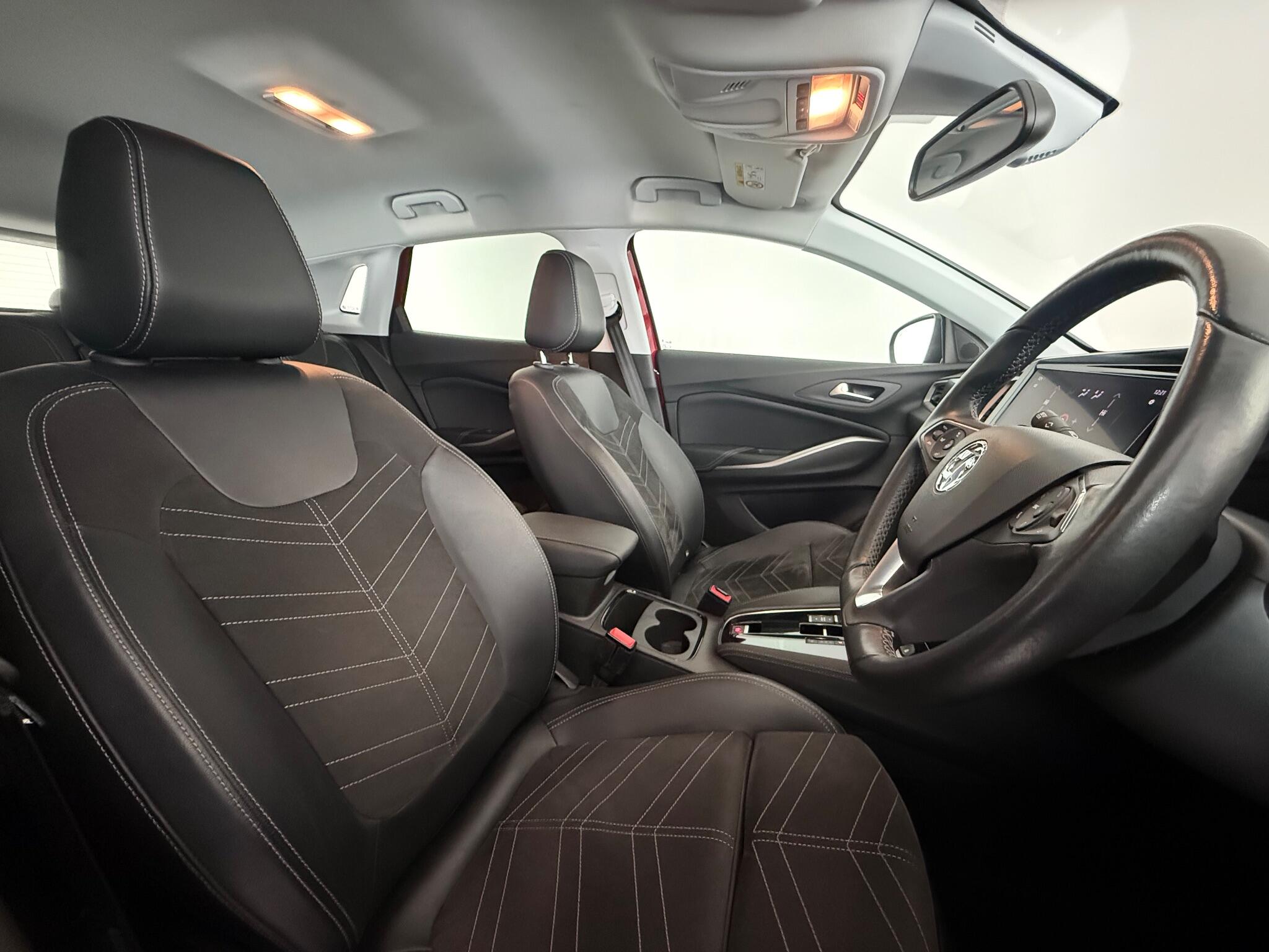 Vauxhall Grandland view 13