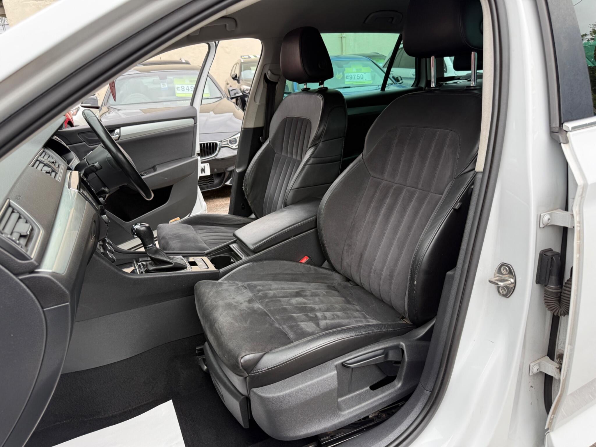 Skoda Superb - Image 44