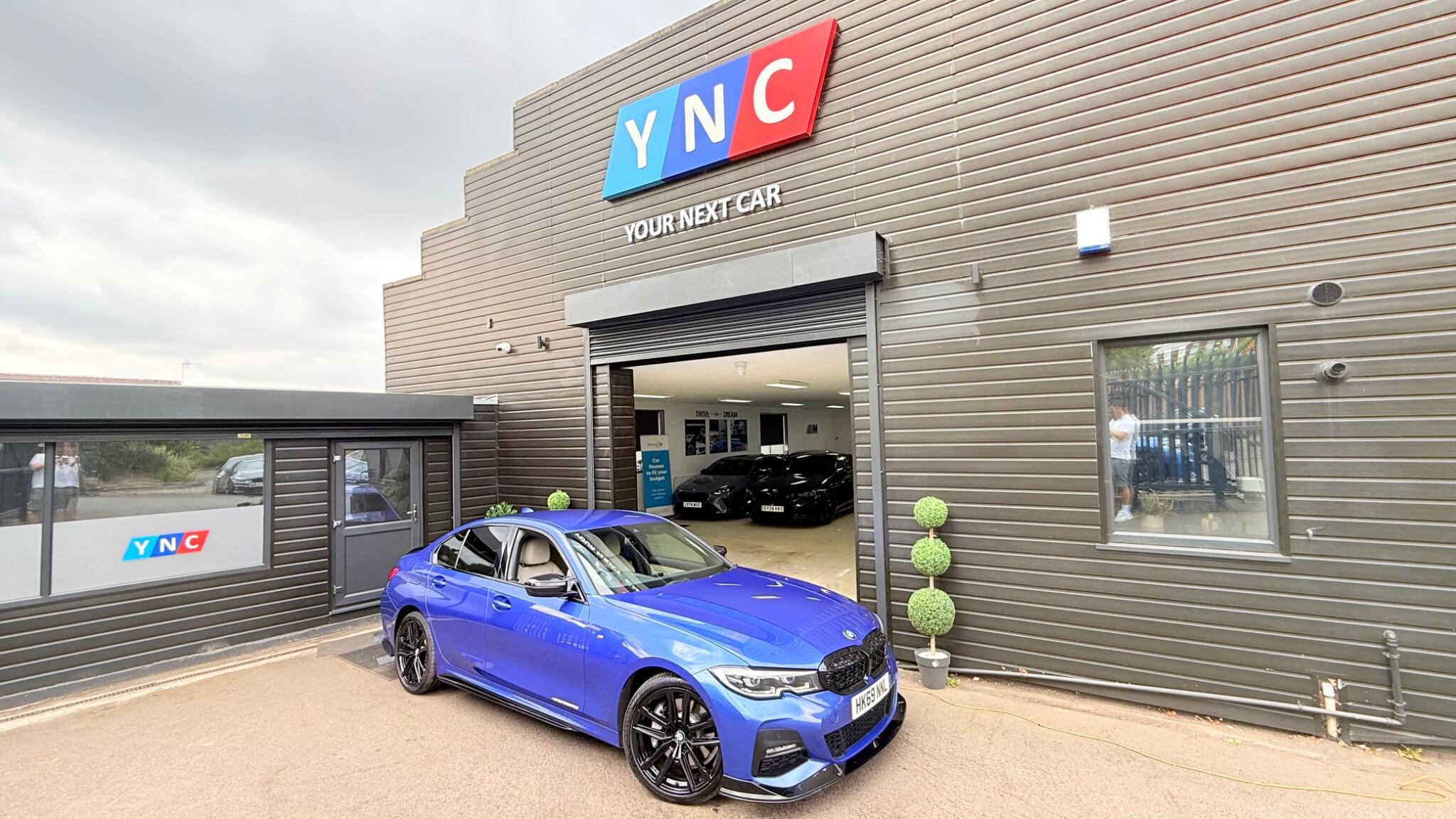 BMW 3 Series view 5