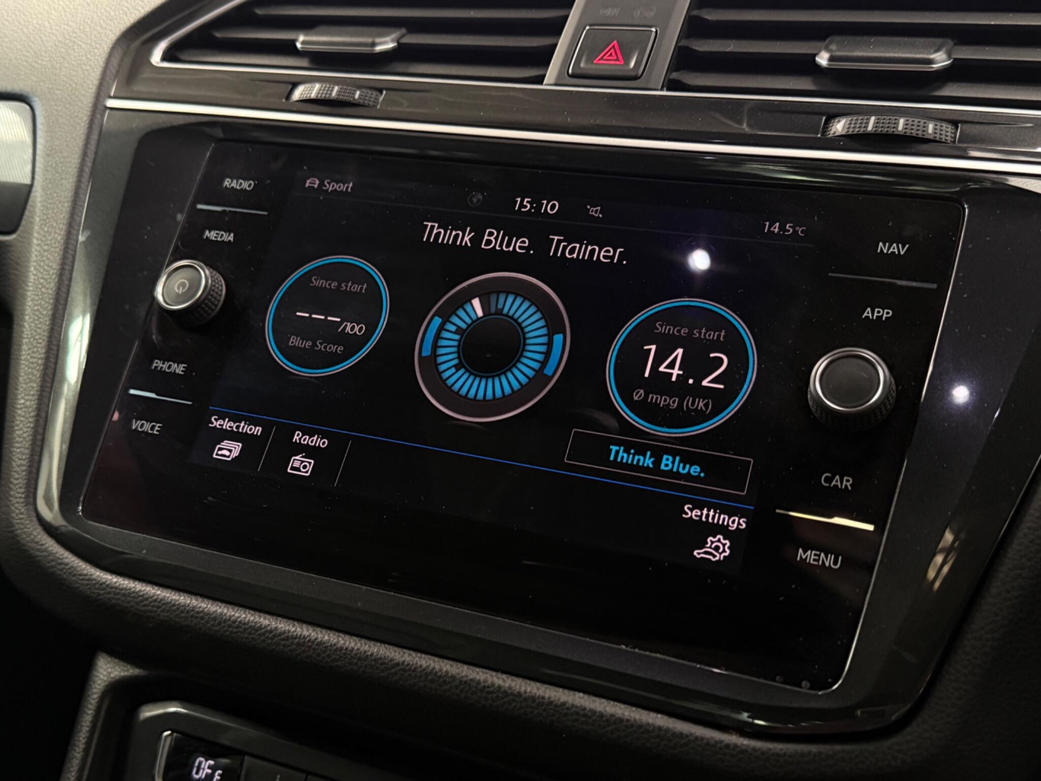 Volkswagen Tiguan view 29