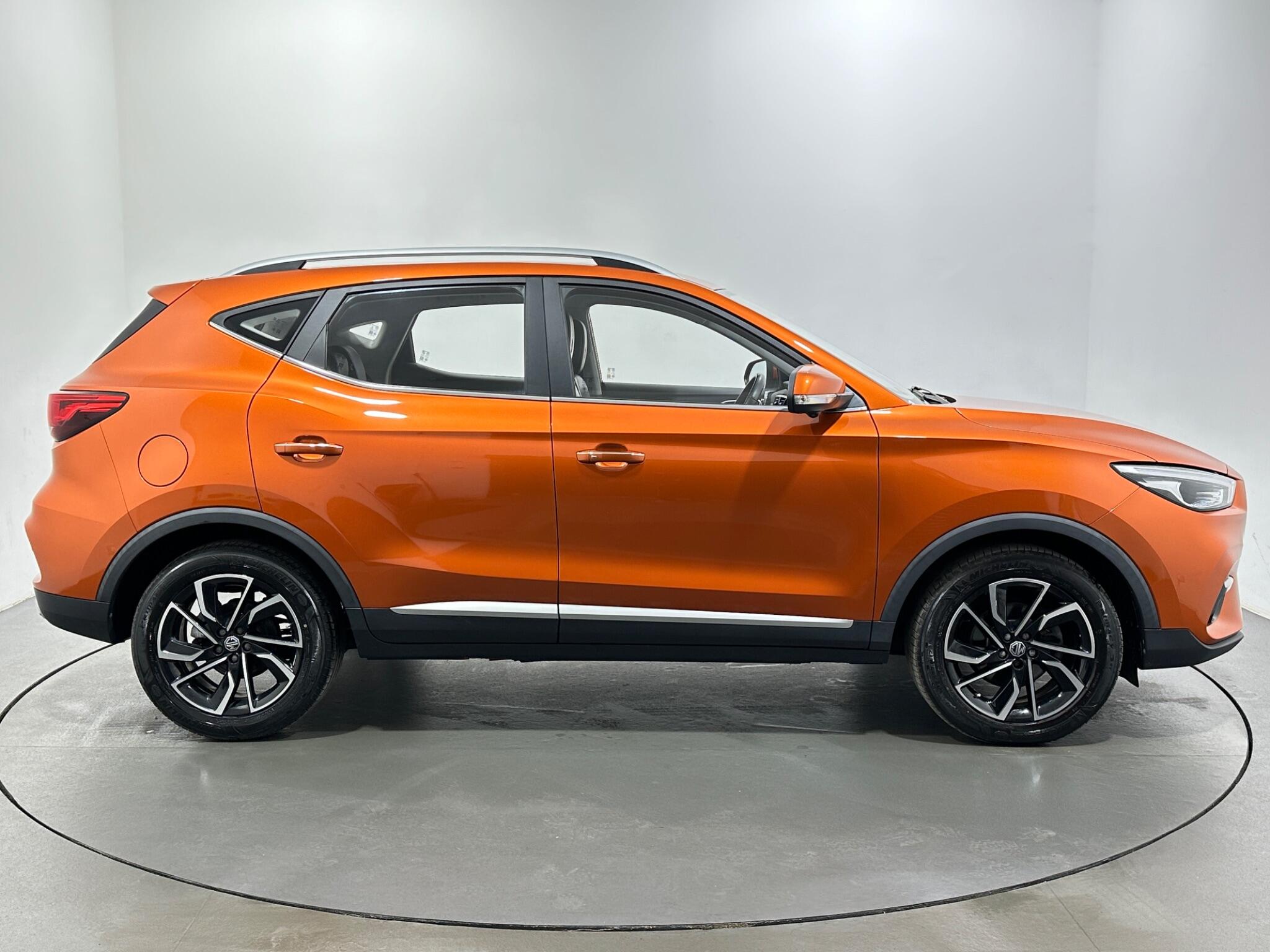 MG ZS view 9