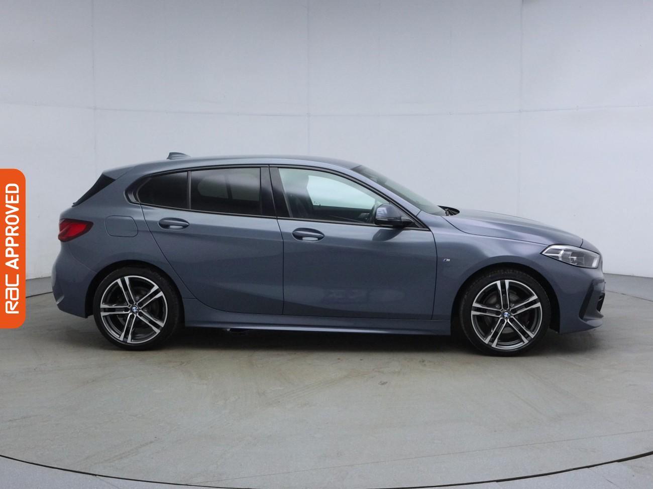 BMW 1 Series view 6