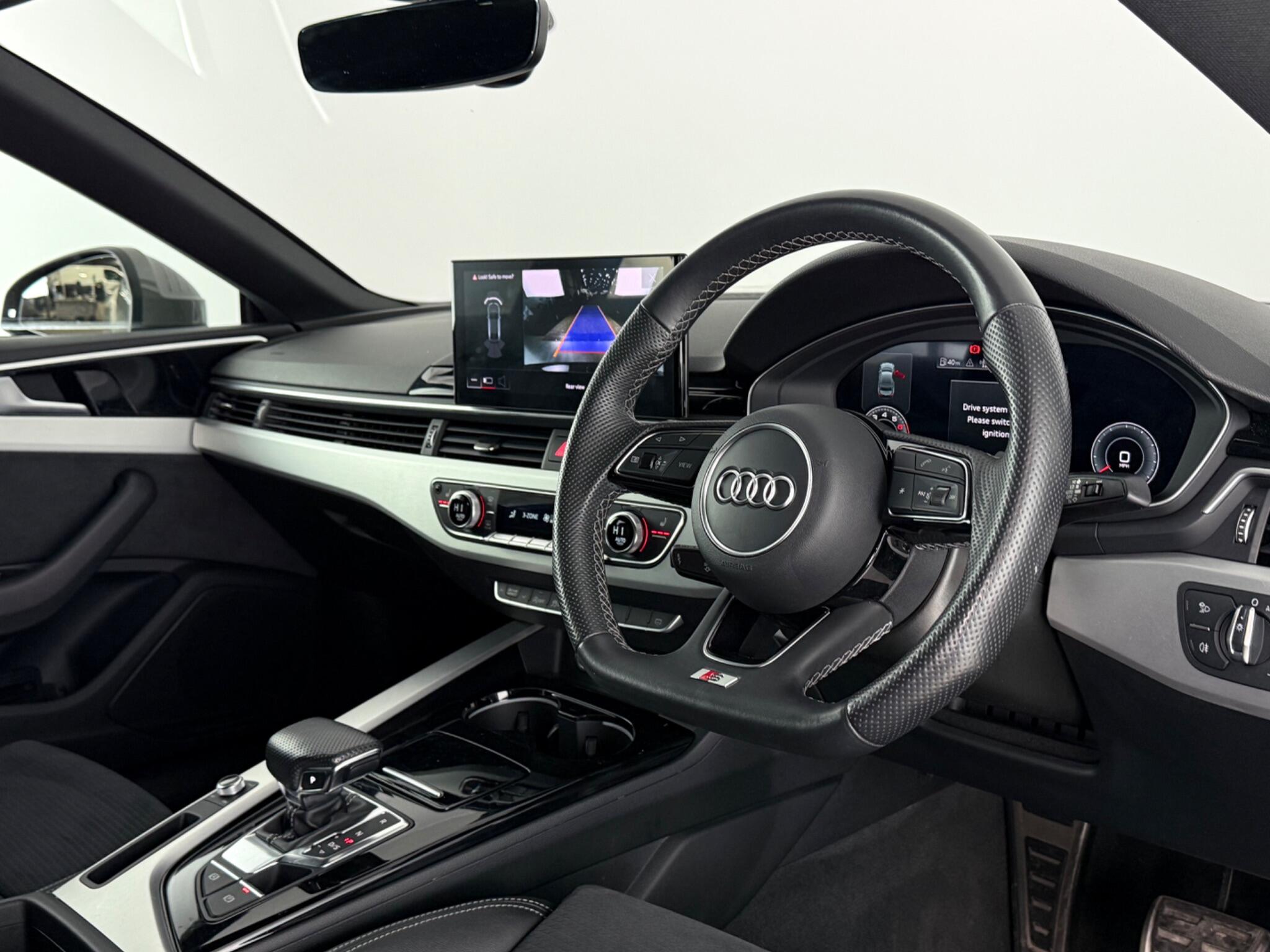 Audi A5 view 3