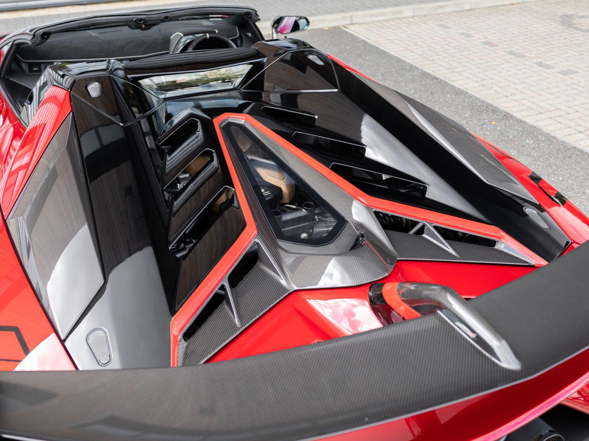 Lamborghini Aventador view 29