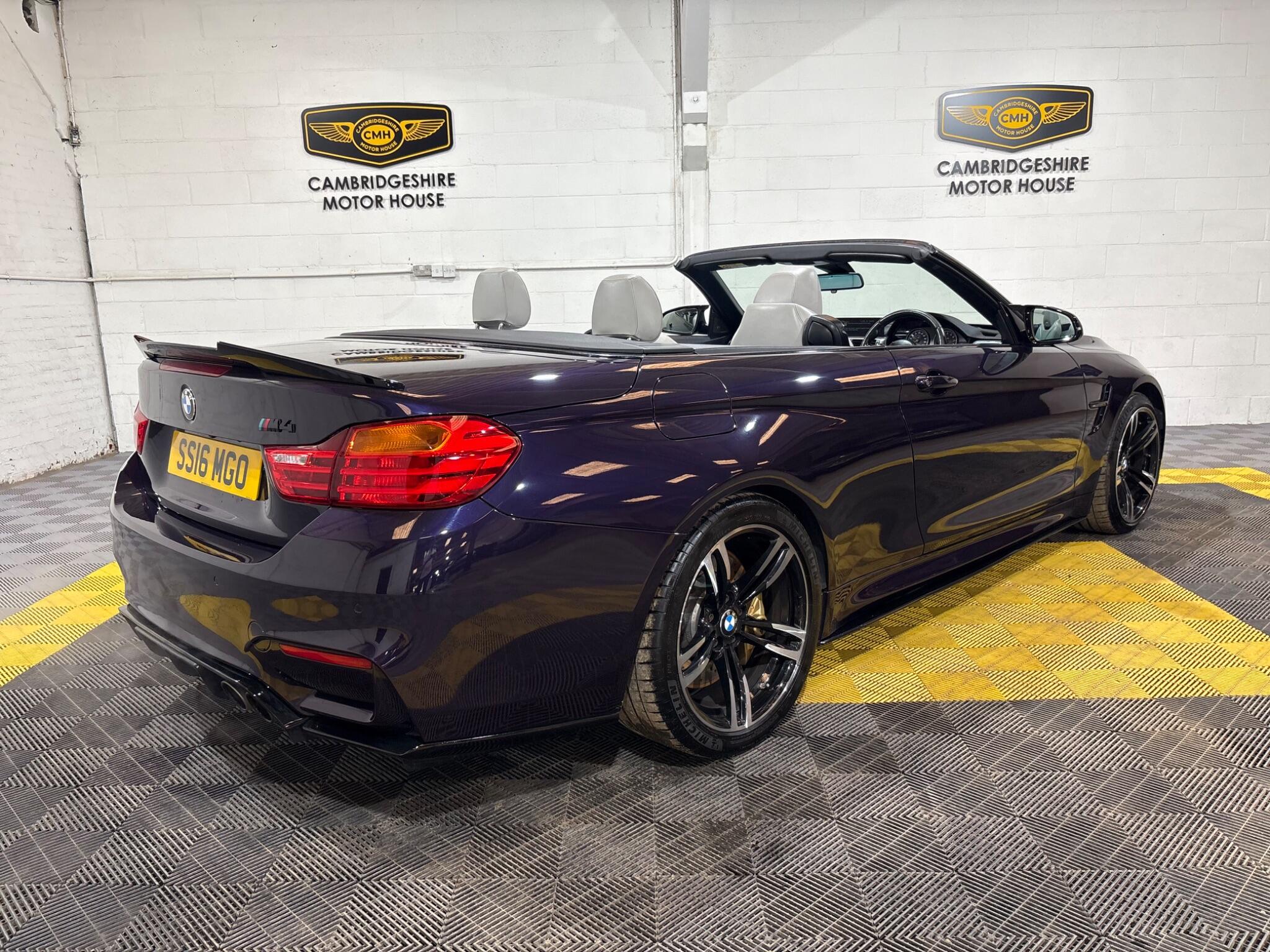 BMW M4 view 16