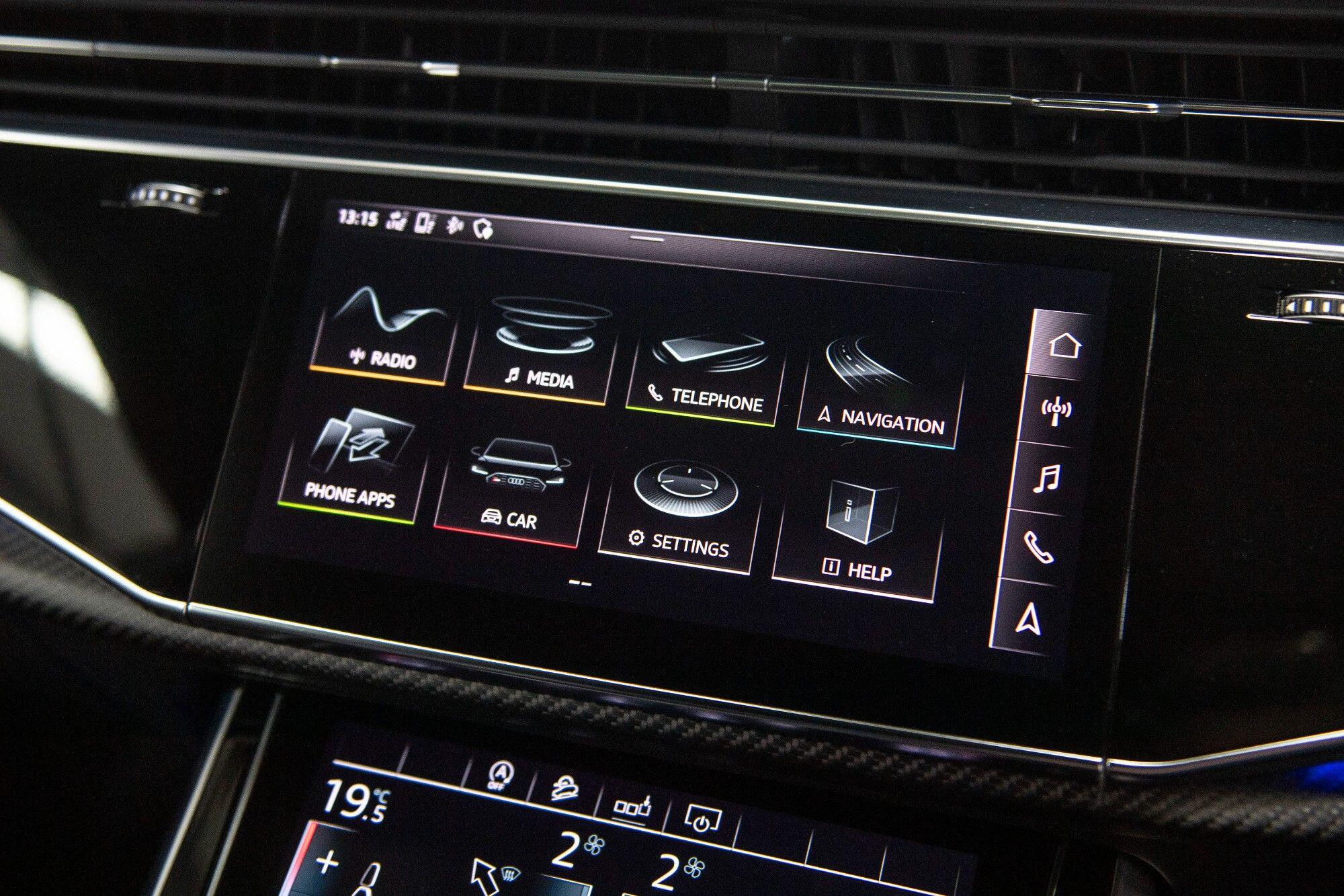 Audi RSQ8 view 23
