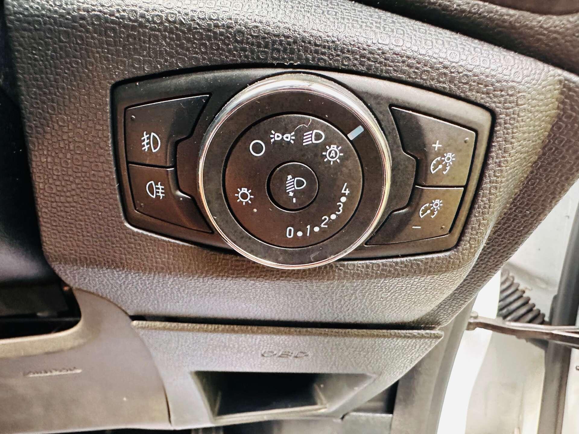 Ford Ecosport view 22