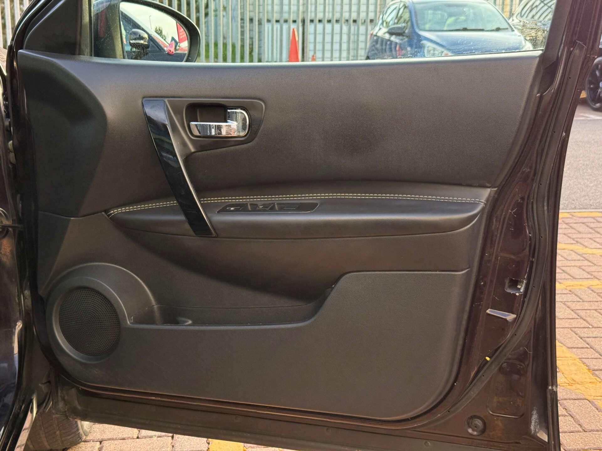 Nissan Qashqai view 18