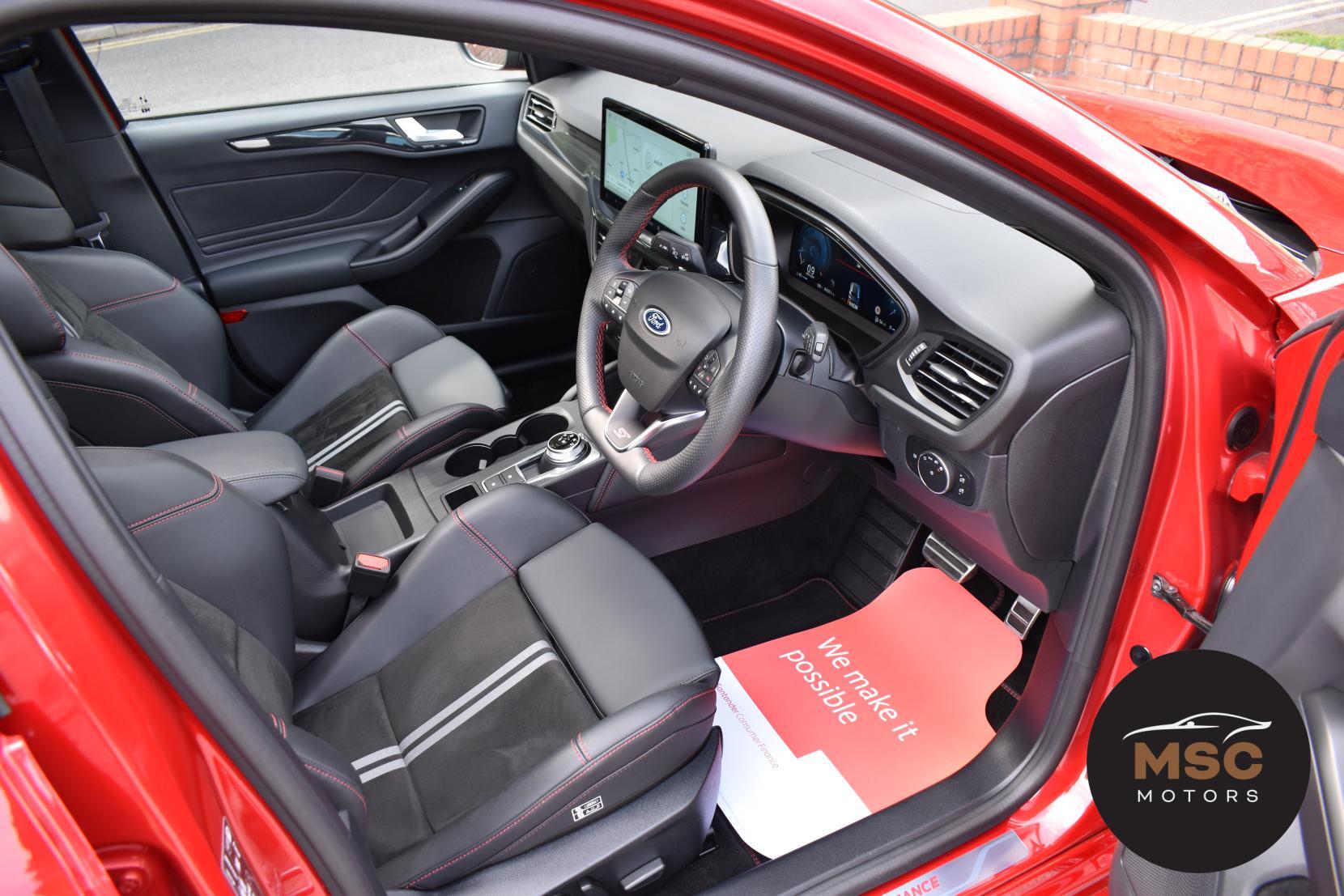 Ford Focus view 41