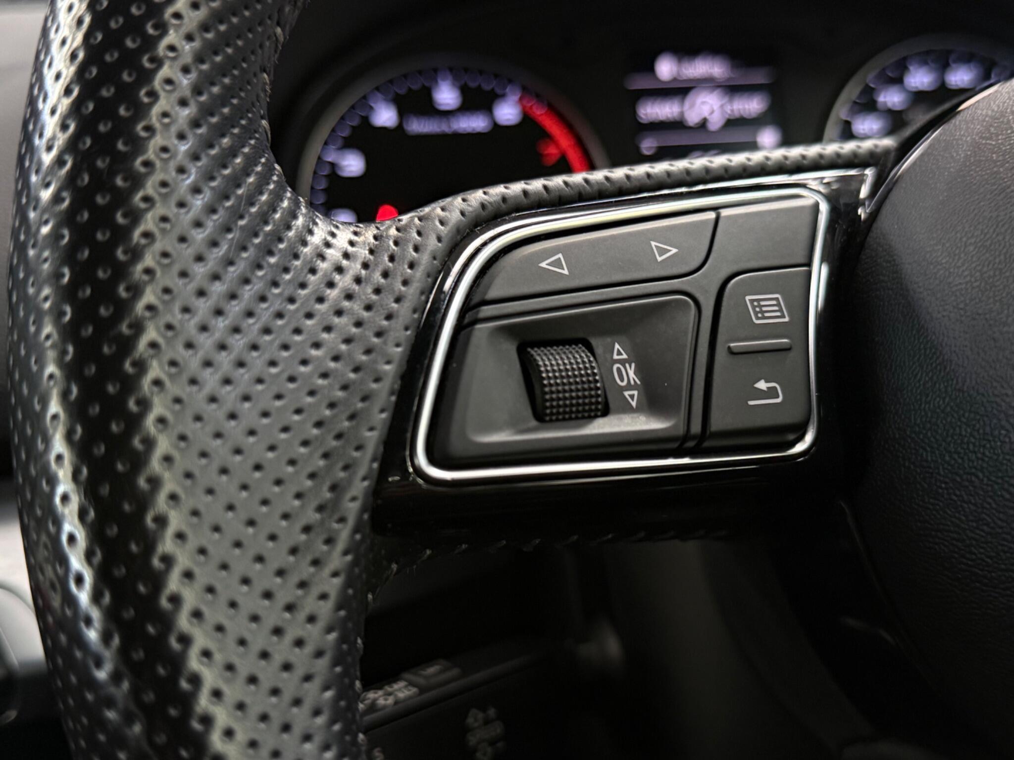 Audi Q2 view 14