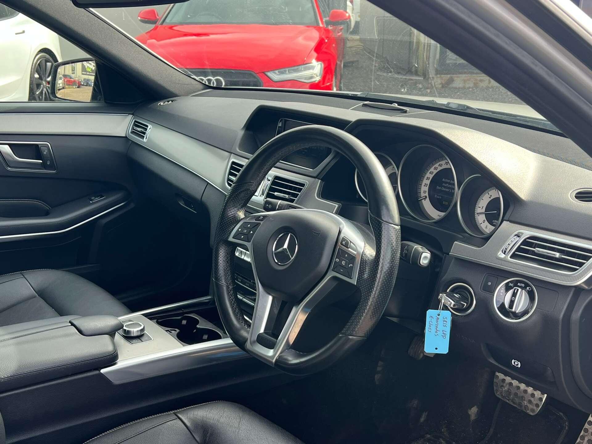 Mercedes-Benz E-Class view 13