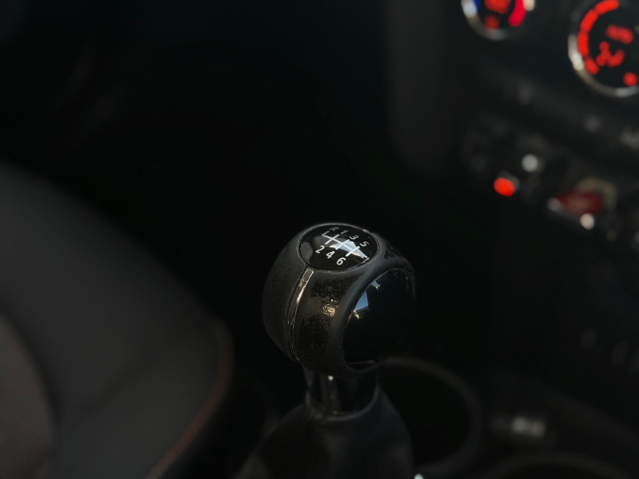 MINI Hatch view 20