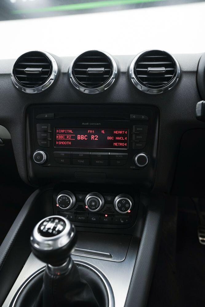 Audi TT view 14