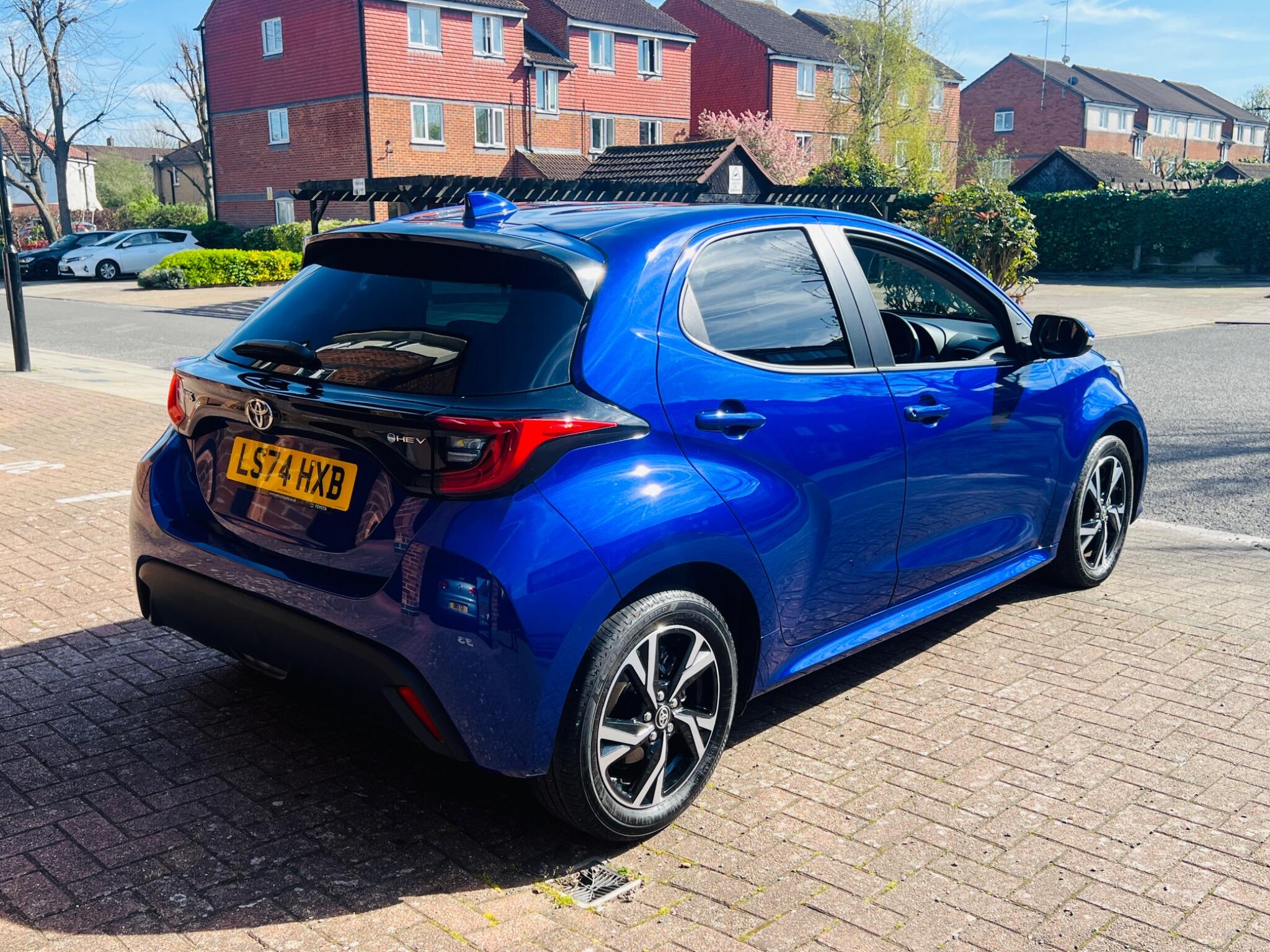 Toyota Yaris view 34