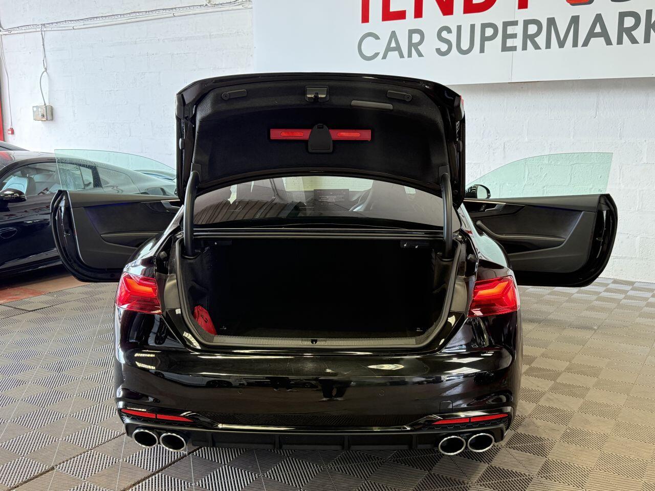 Audi S5 view 15