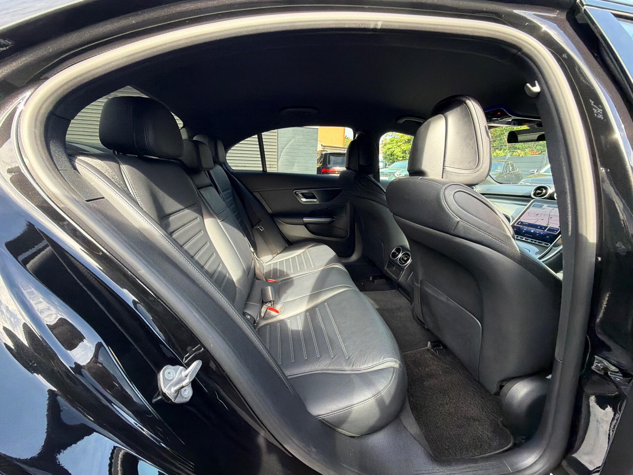 Mercedes-Benz C-Class view 12