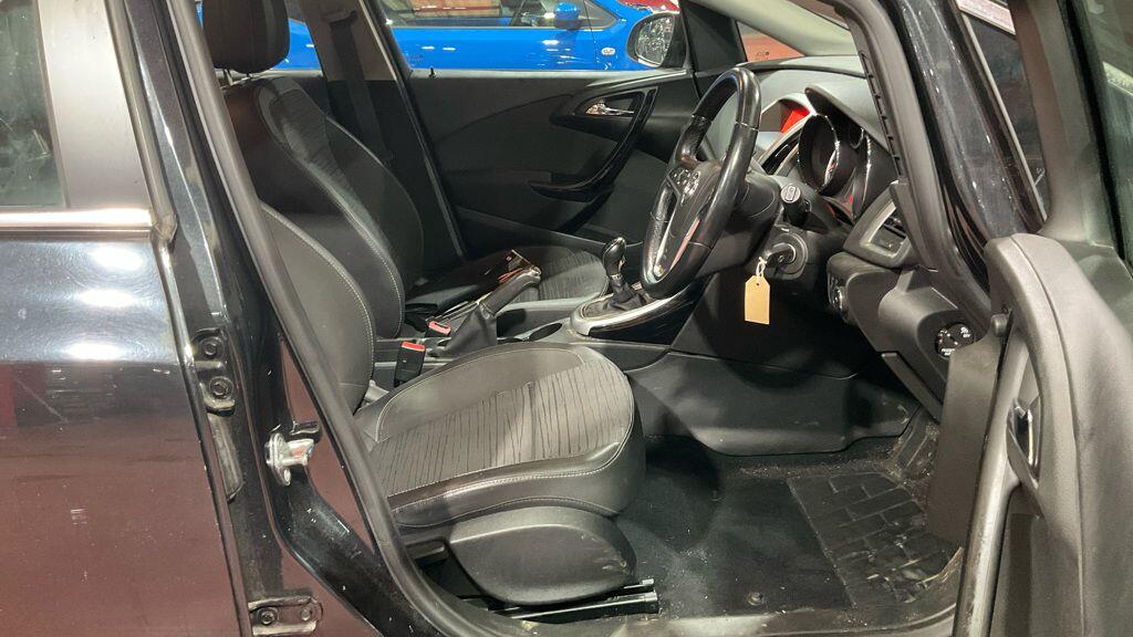 Vauxhall Astra view 9