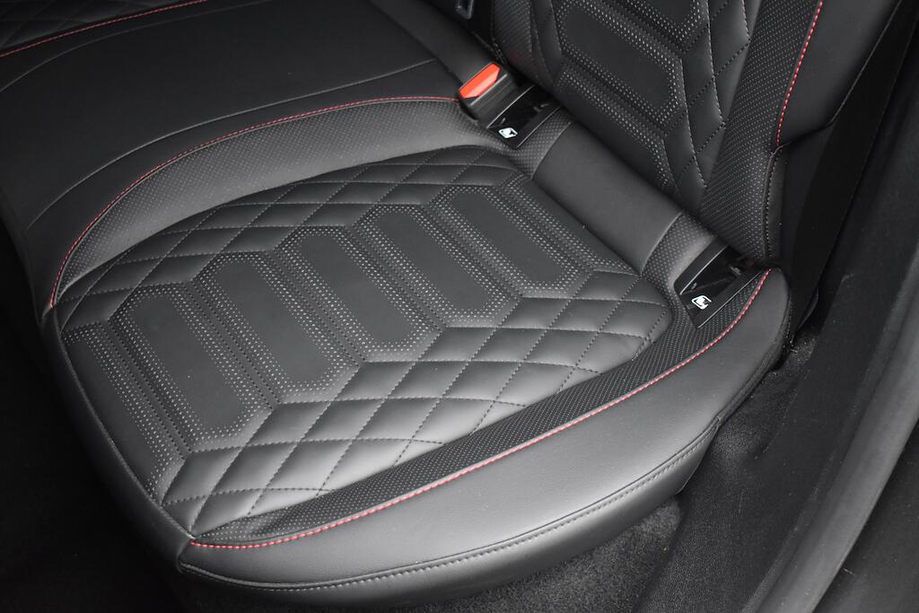 Ford Focus view 42