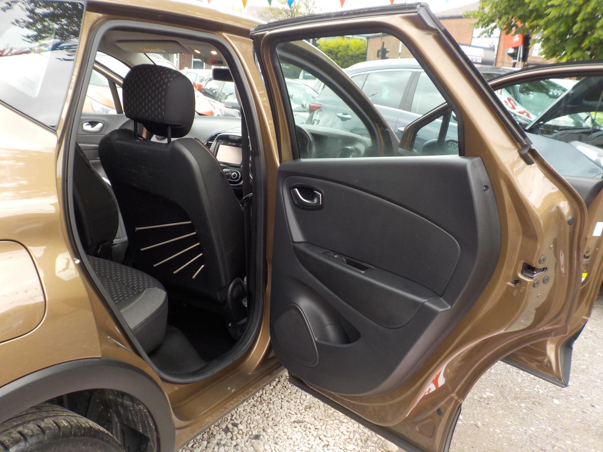 Renault Captur 0.9 TCe ENERGY Dynamique Nav Euro 6 (s/s) 5dr