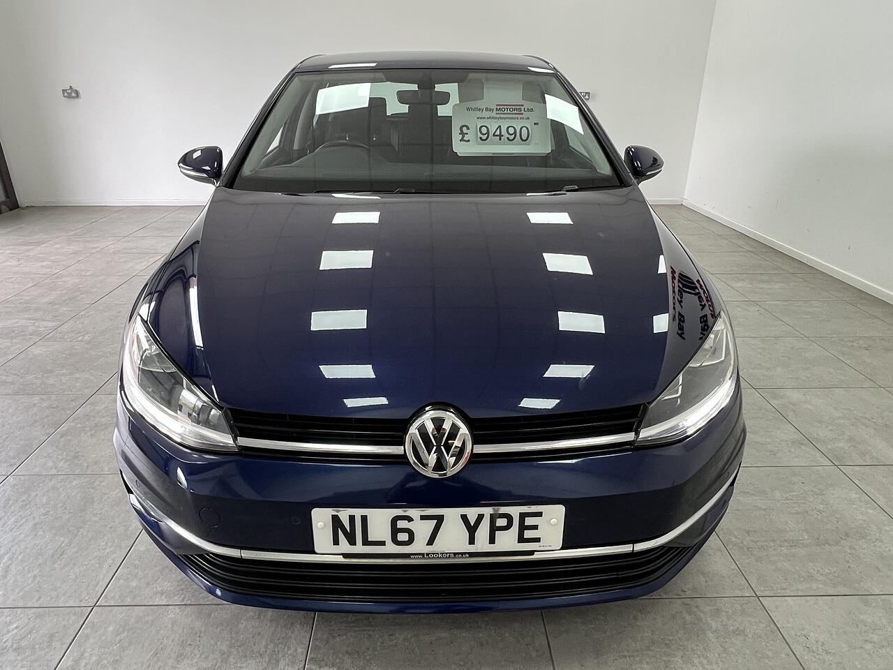 Volkswagen Golf view 7