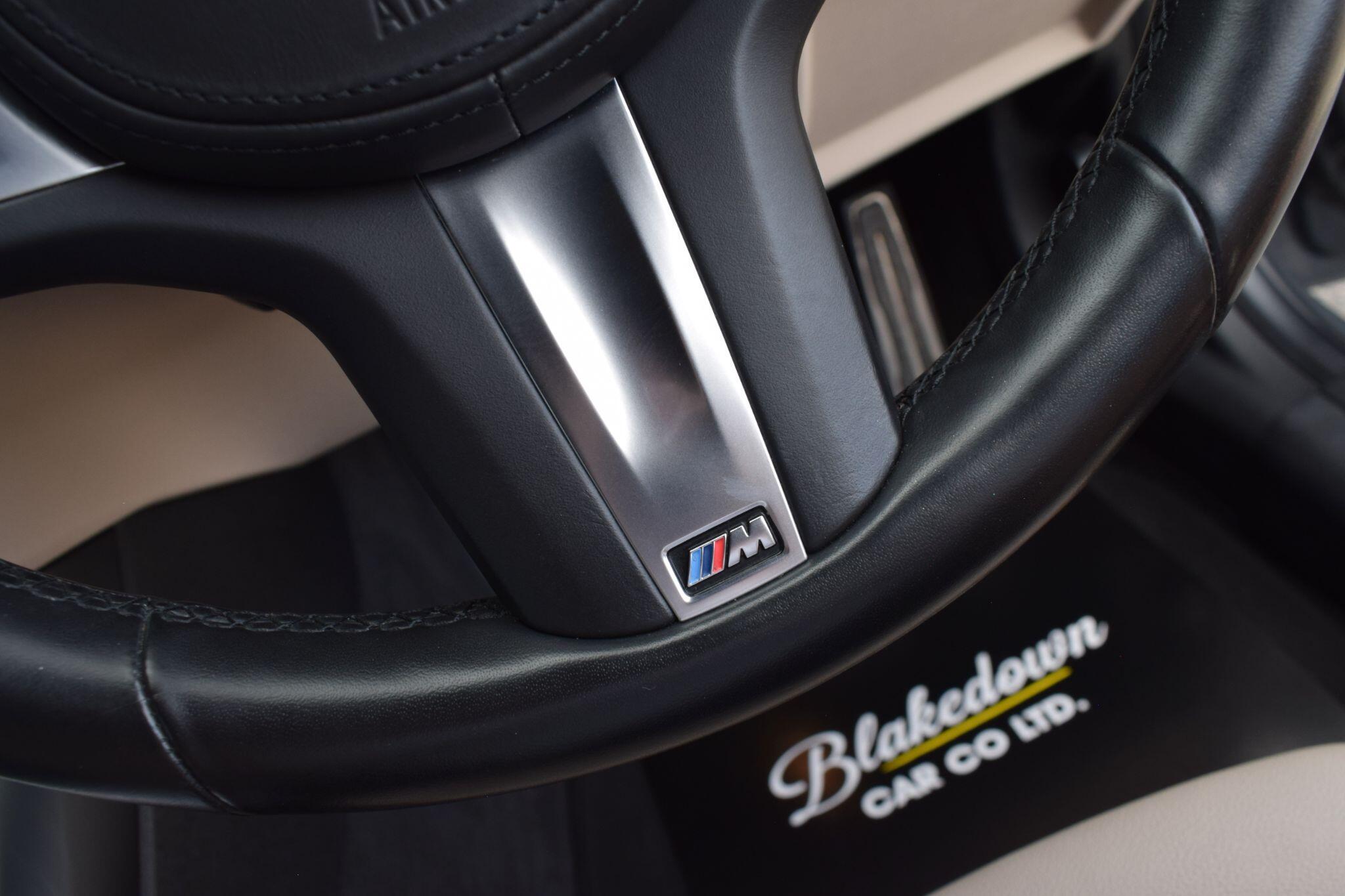 BMW 3 Series view 26