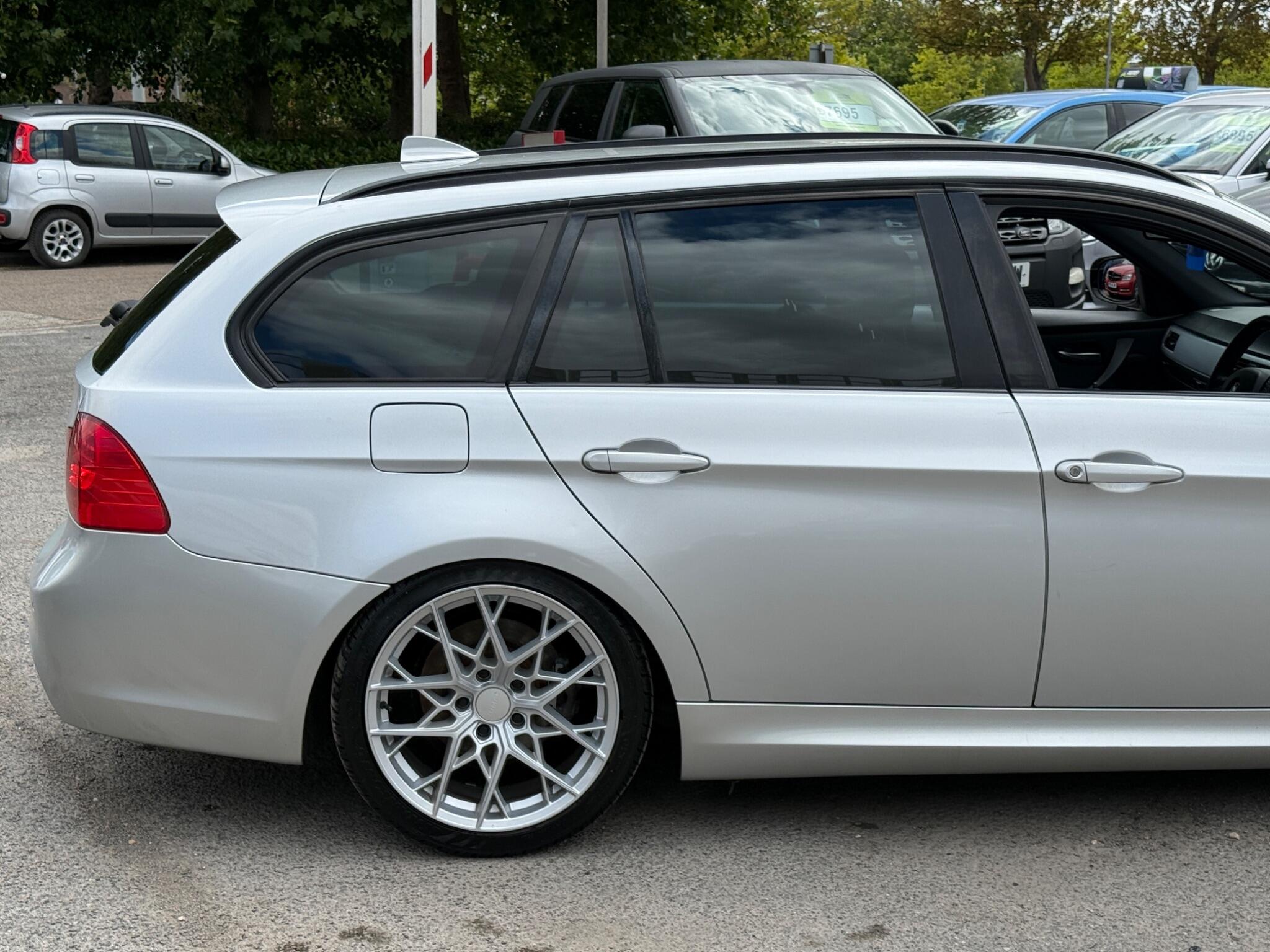 BMW 3 Series - Image 21