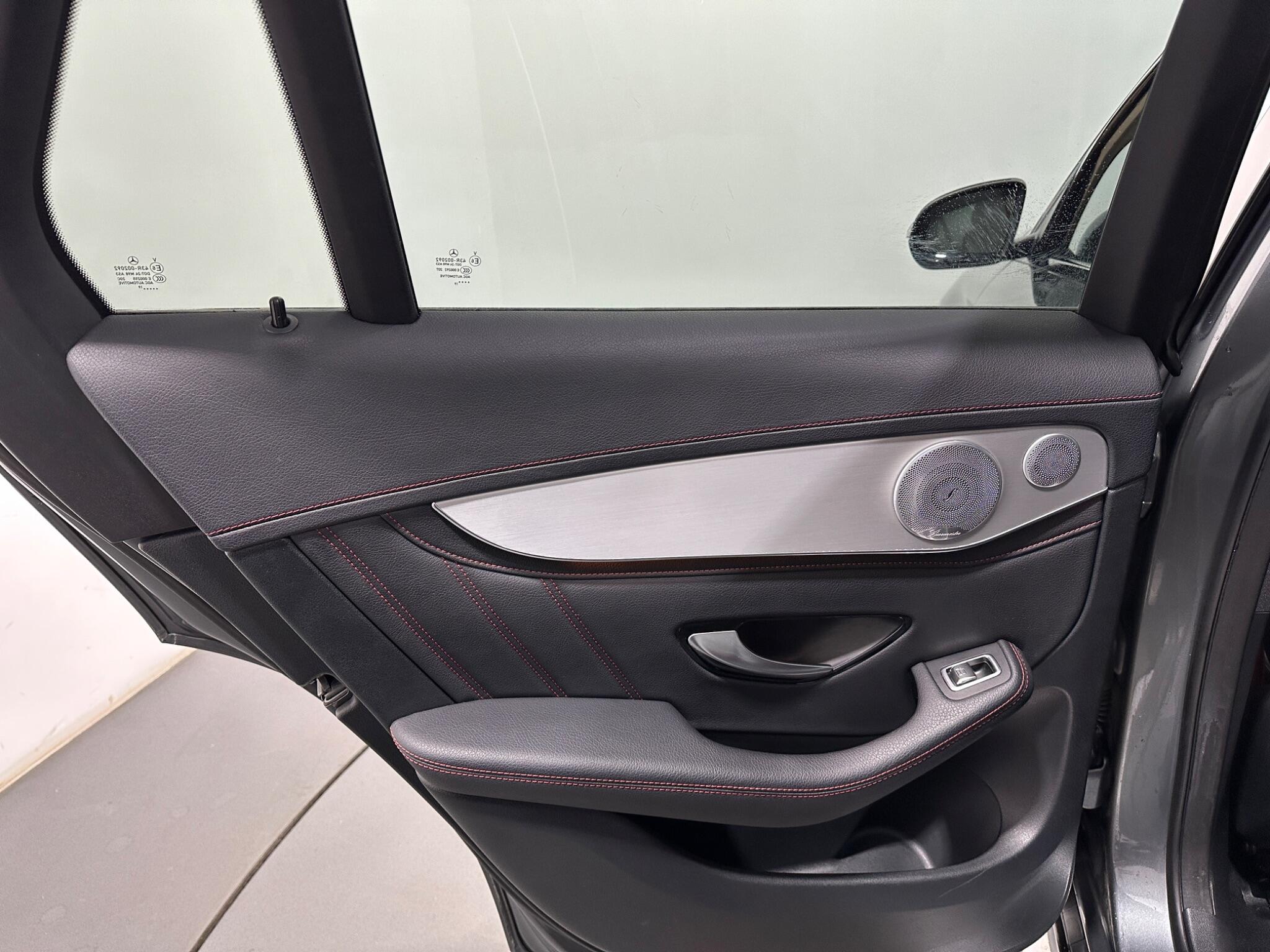 Mercedes-Benz GLC view 41