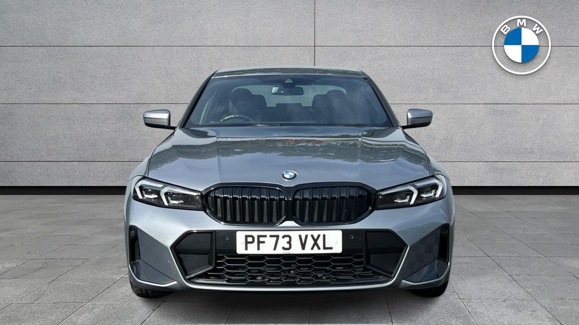BMW 3 Series view 17
