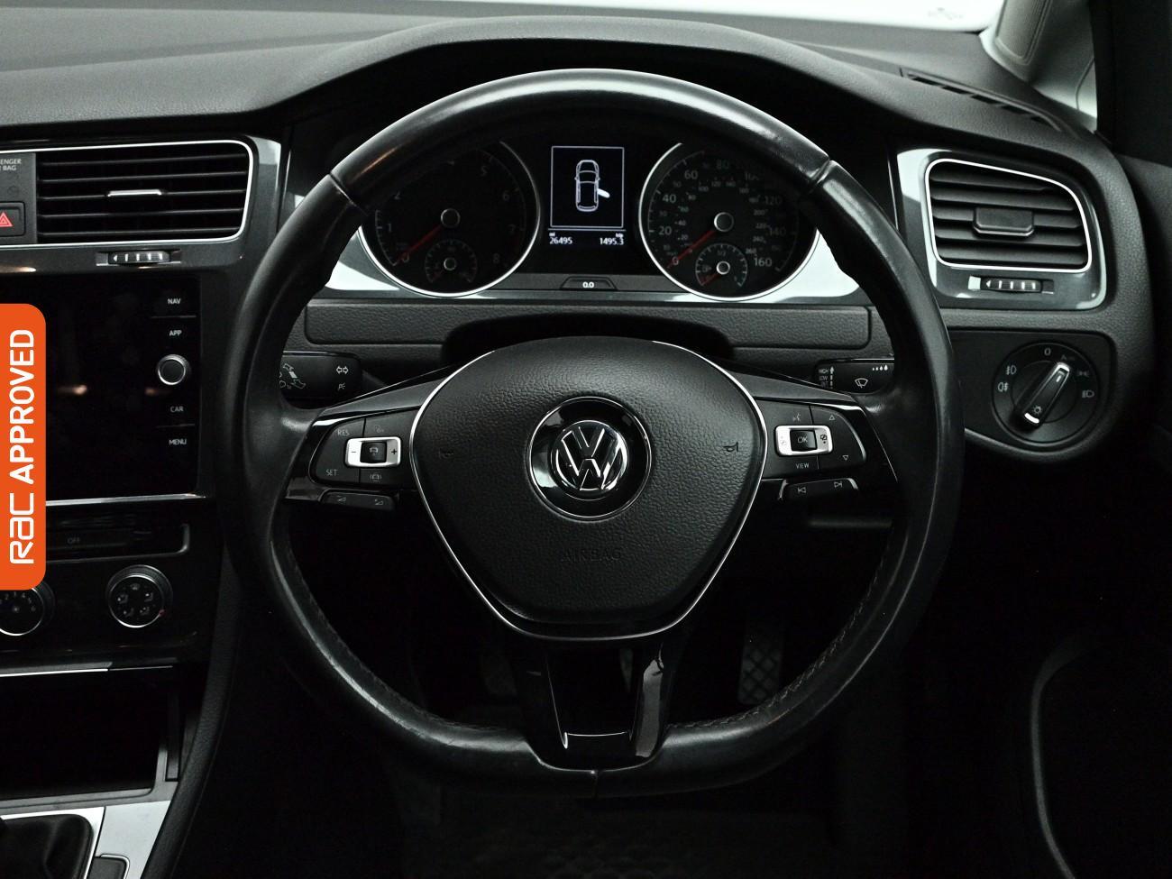 Volkswagen Golf view 9
