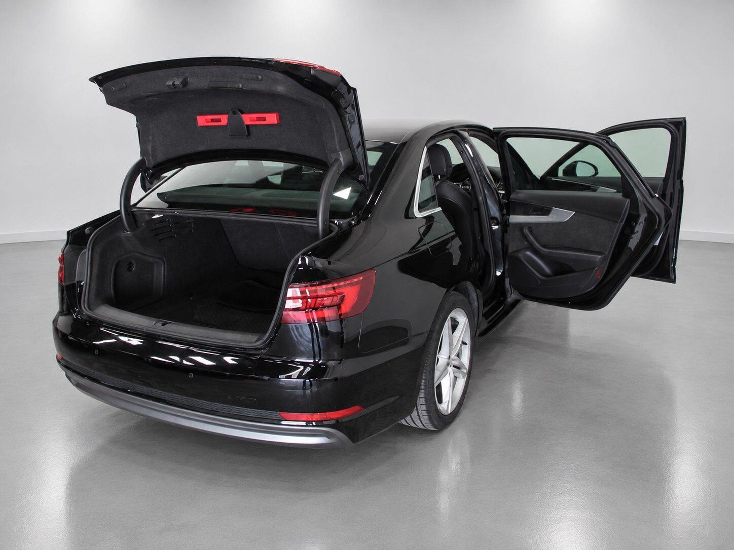 Audi A4 view 21