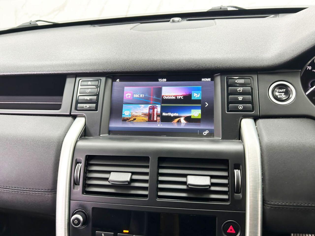 Land Rover Discovery Sport view 18