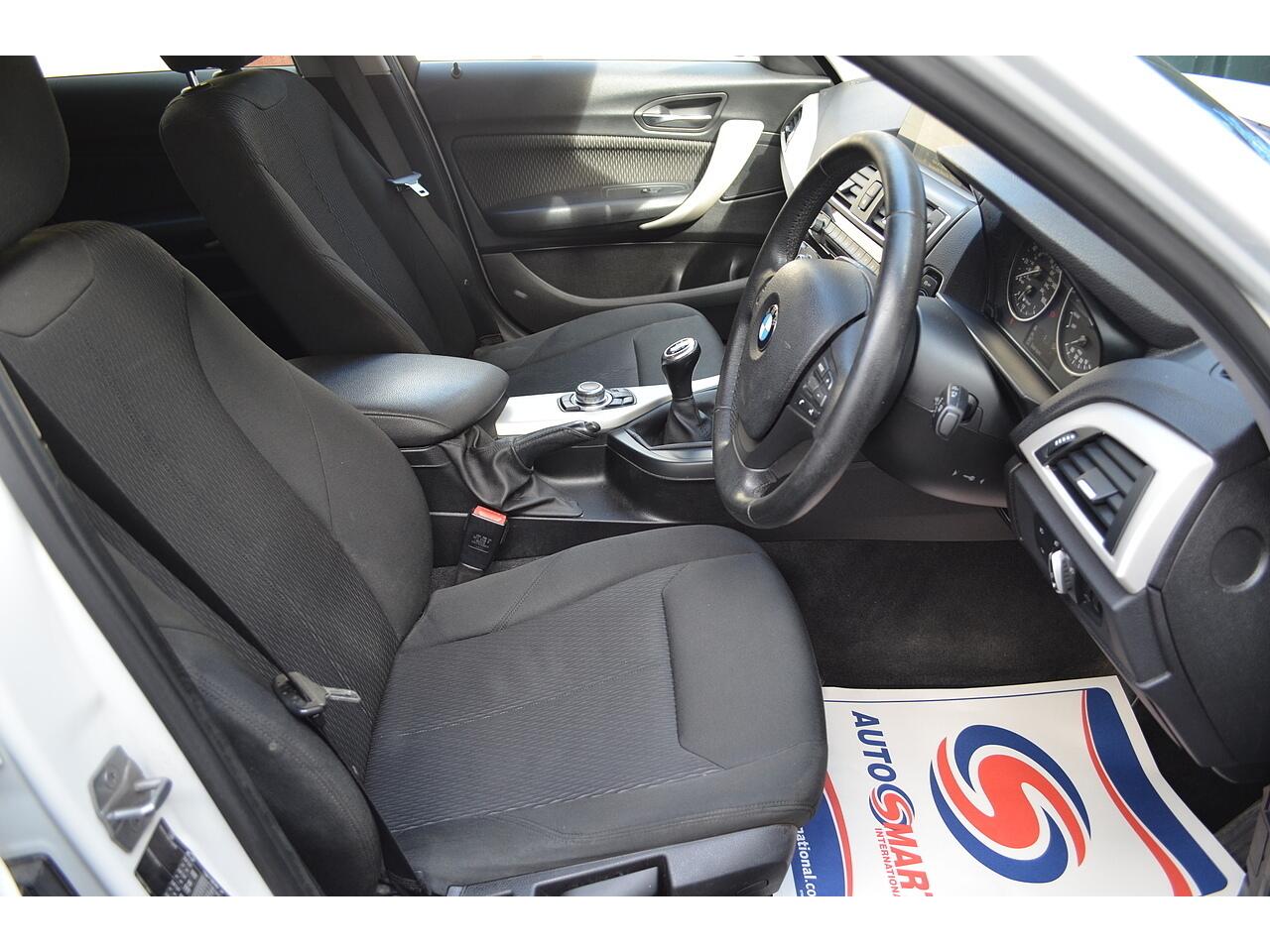BMW 1 Series view 12
