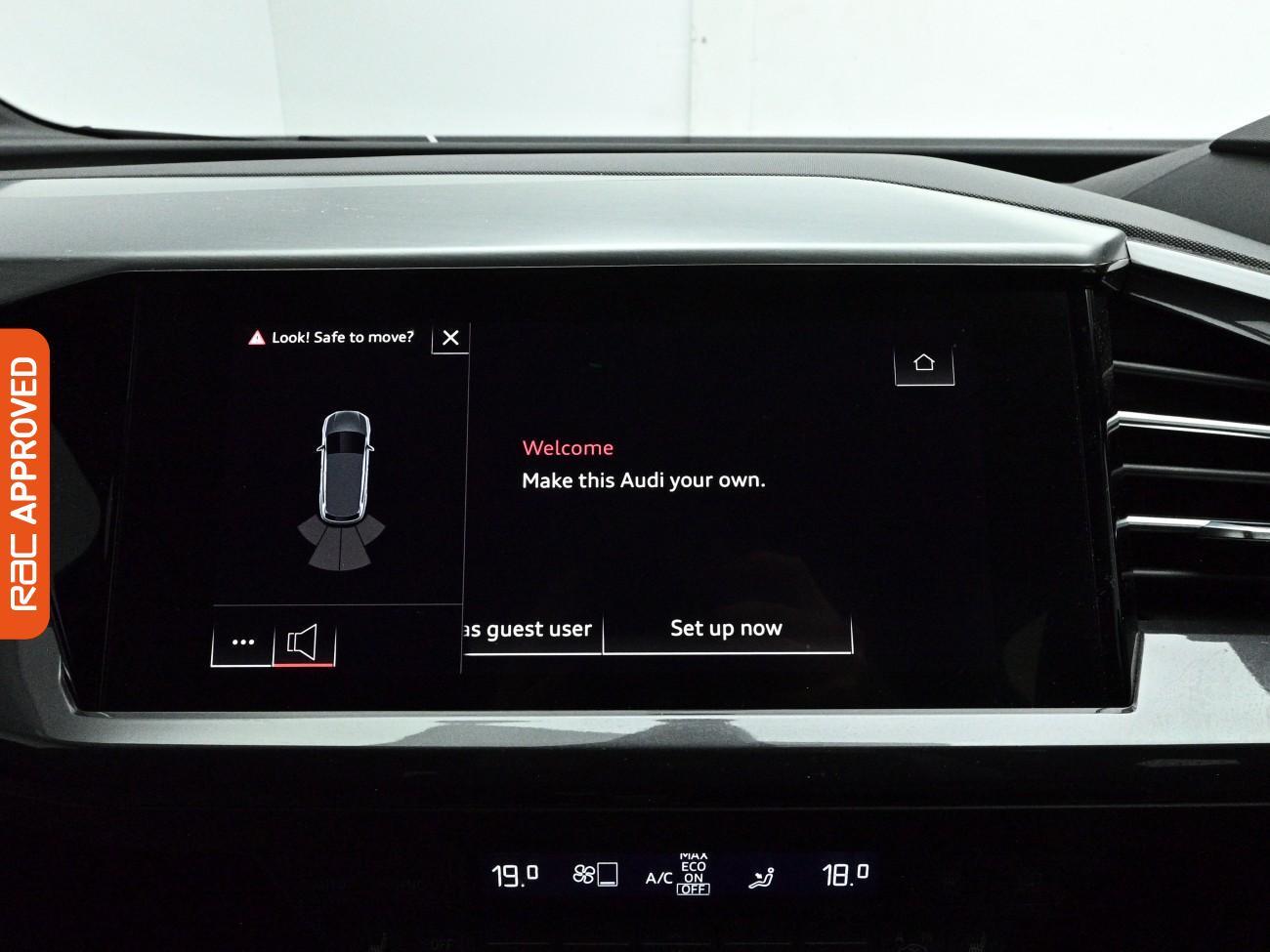 Audi Q4 e-tron view 18