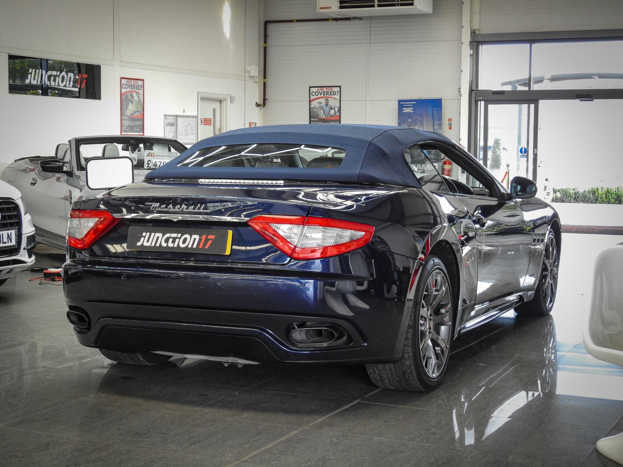 Maserati Grancabrio view 16