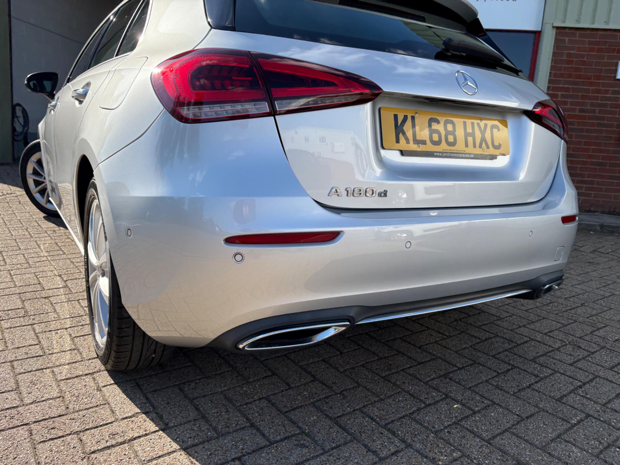Mercedes-Benz A-Class view 9