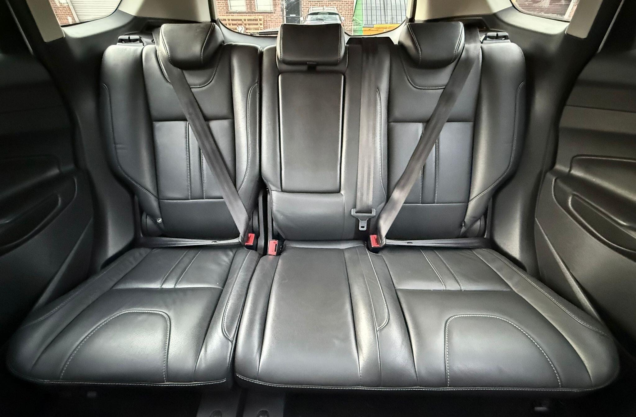 Ford Kuga view 36