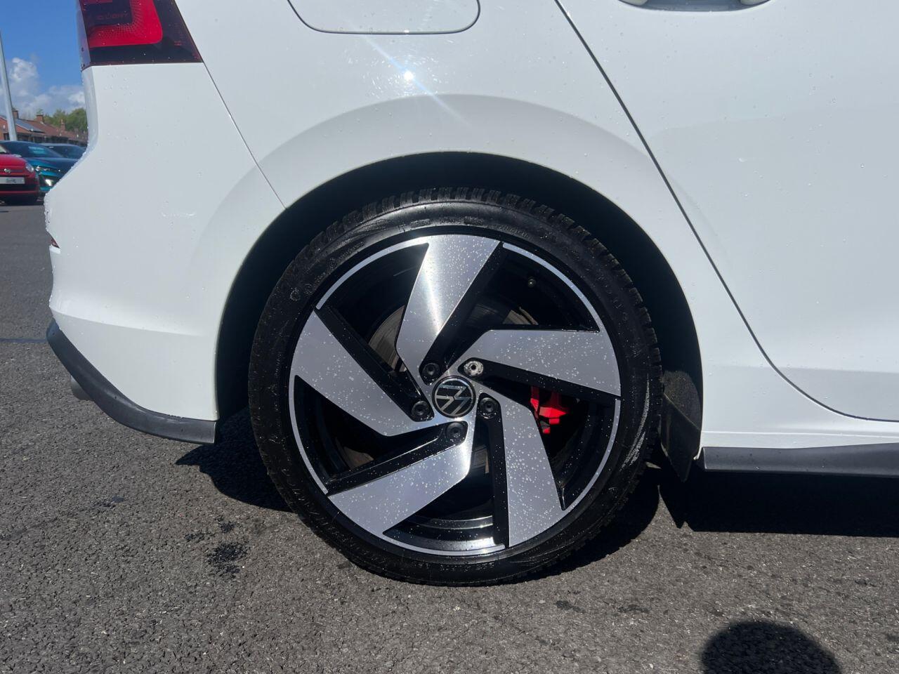 Volkswagen Golf view 30