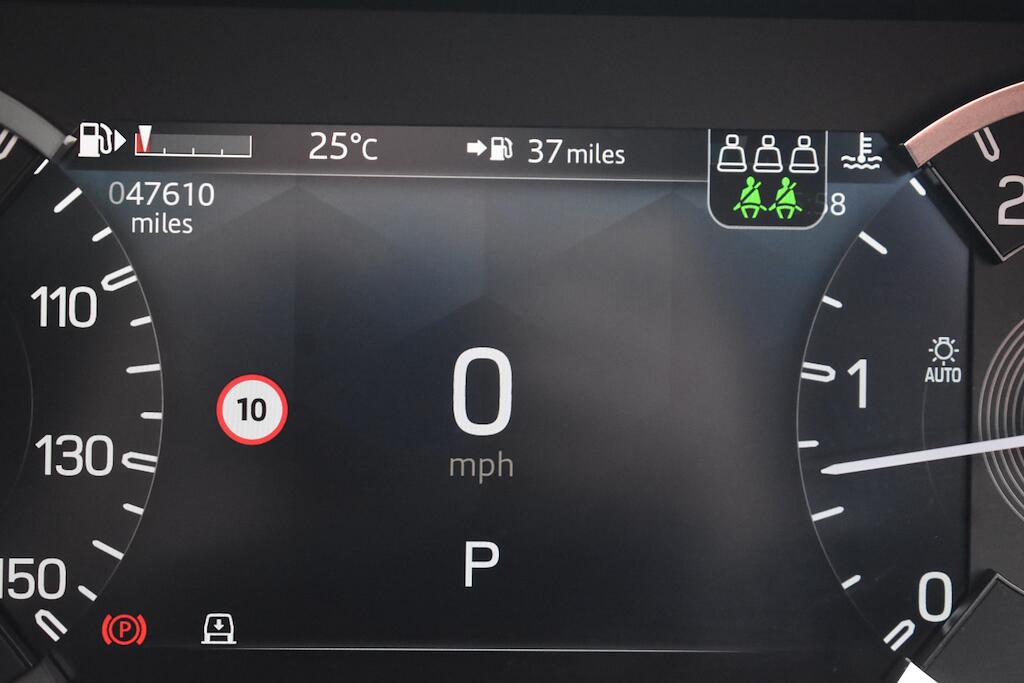 Land Rover Defender view 10