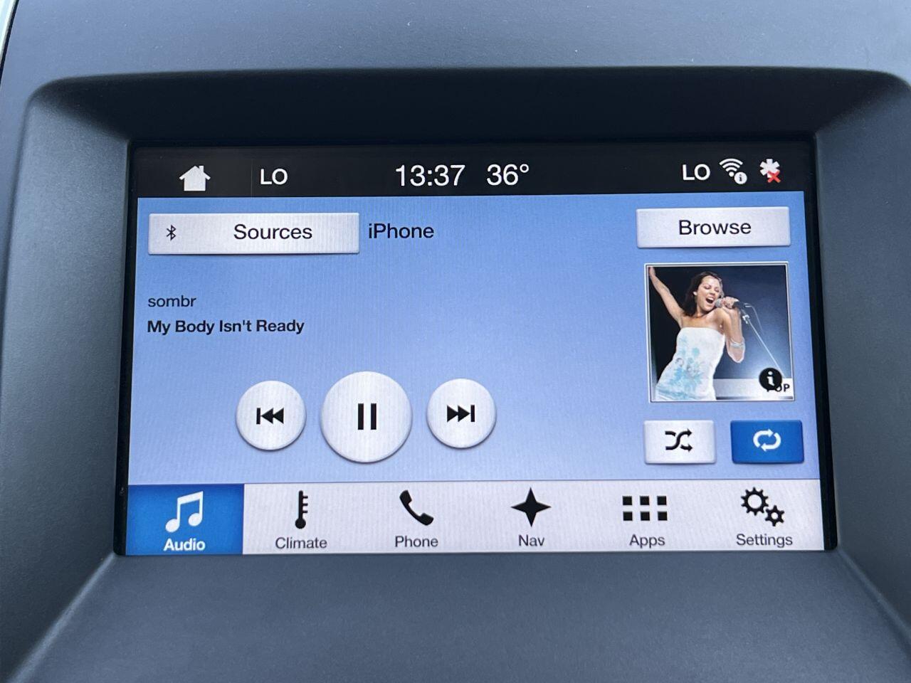 Ford Edge view 49