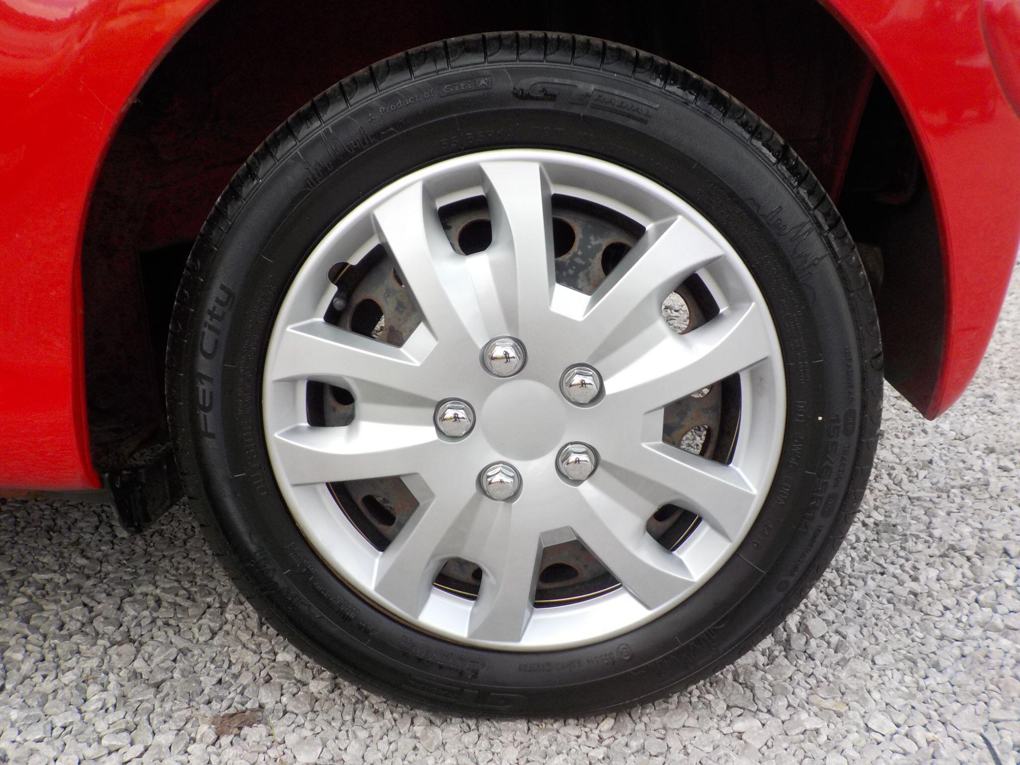 Toyota AYGO 1.0 VVT-i Move Euro 5 3dr