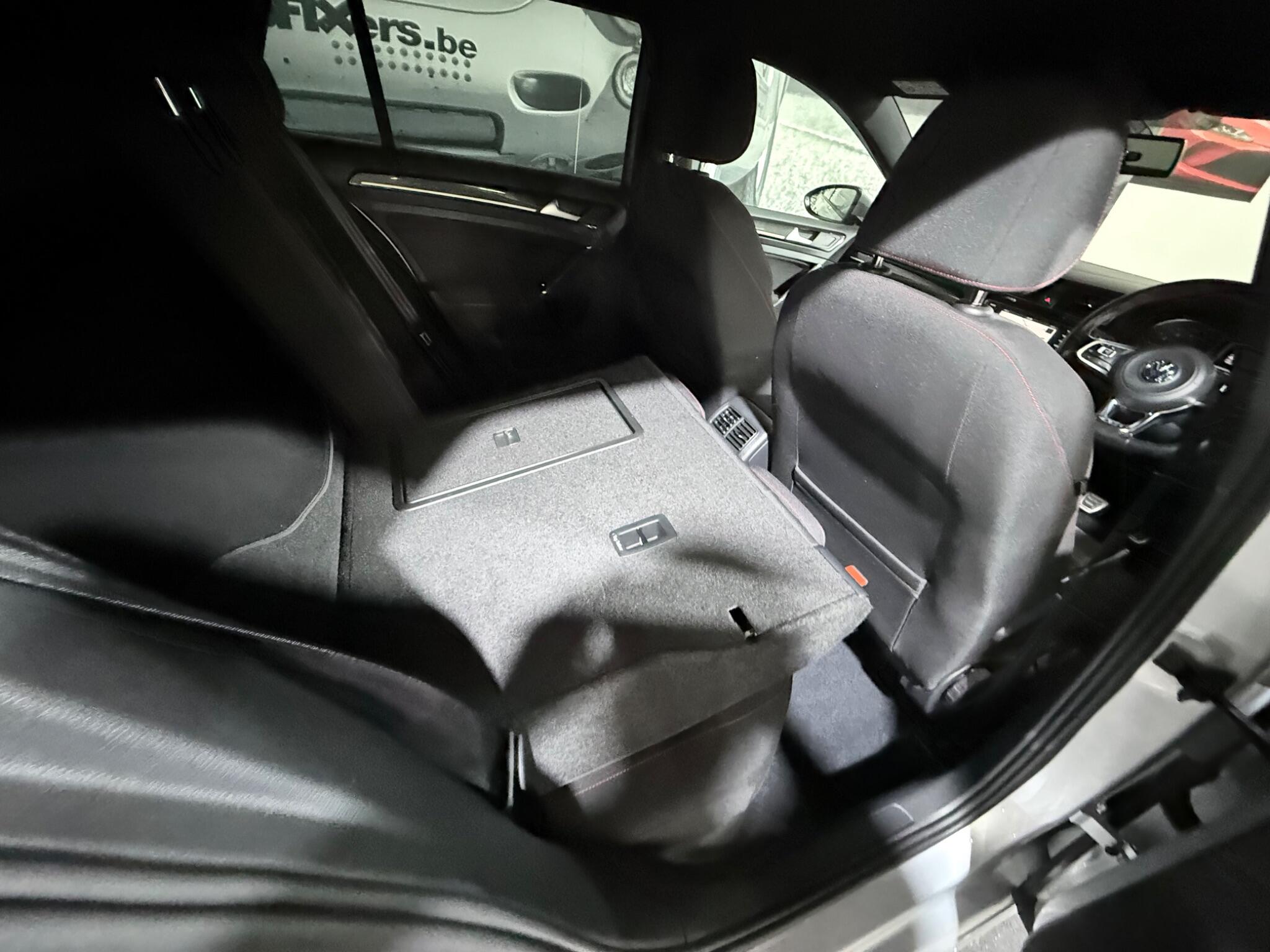 Volkswagen Golf view 19