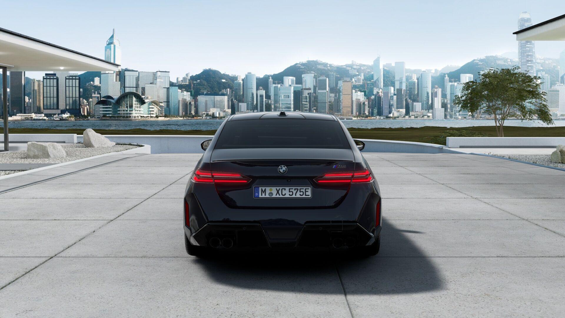 BMW M5 view 5
