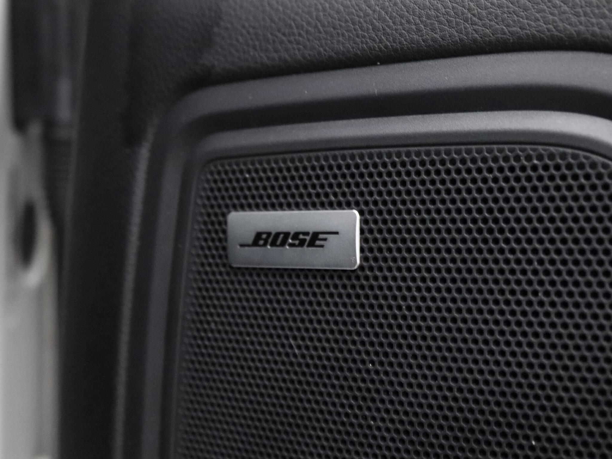 Porsche Macan view 30