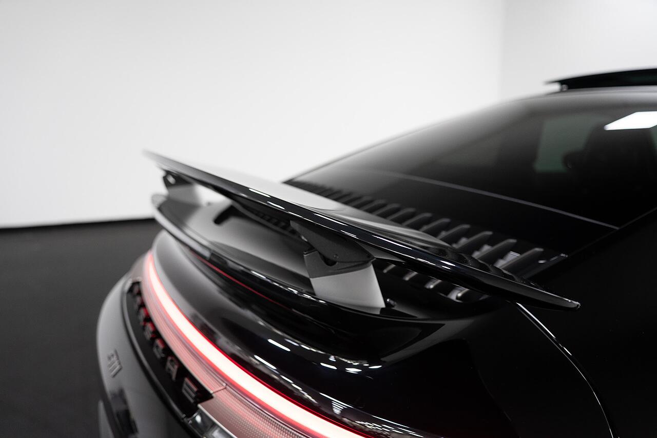 Porsche 911 view 41